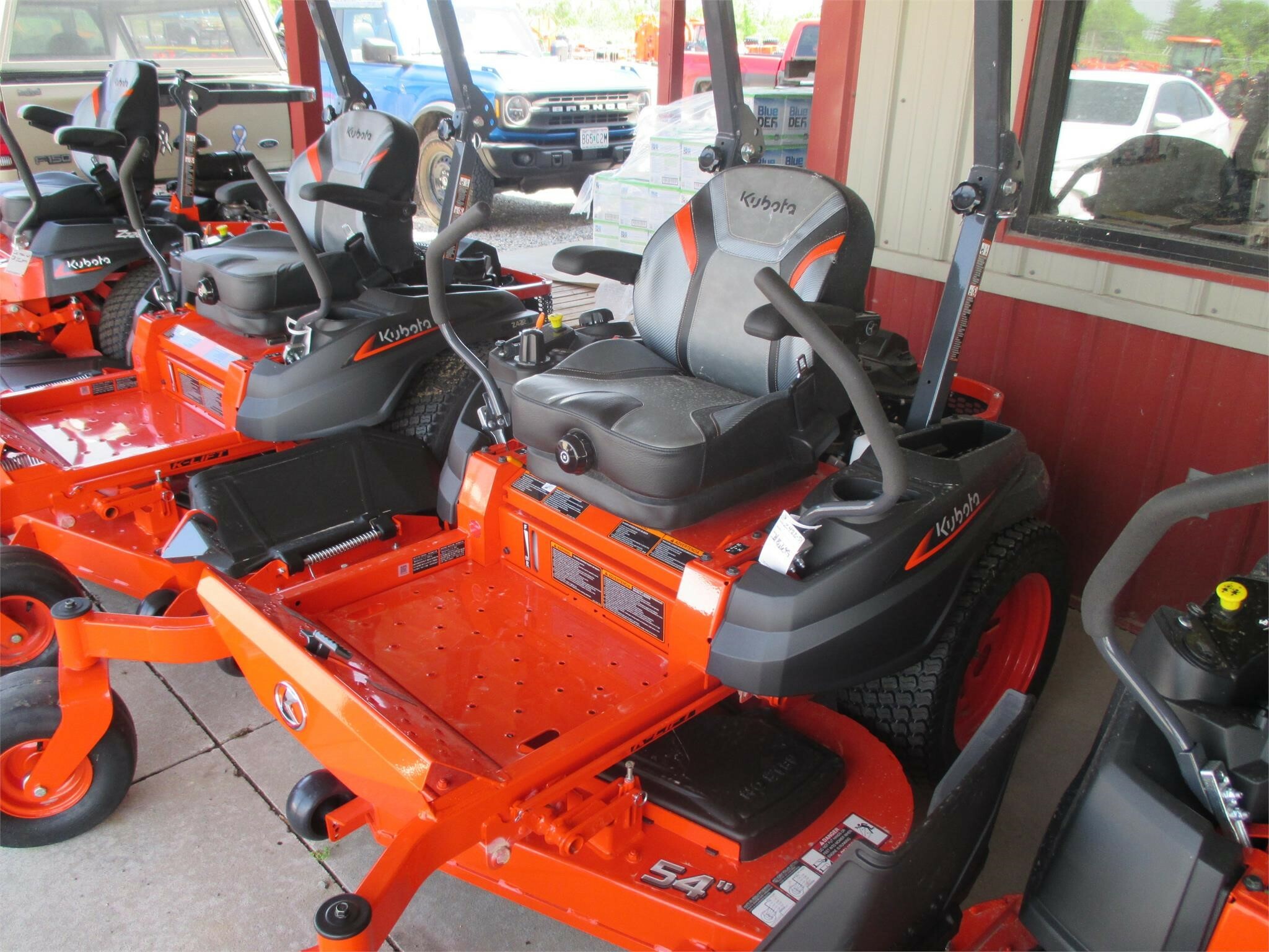 2023 Kubota Z422 Lawn Mower 8,699 Machinery Pete