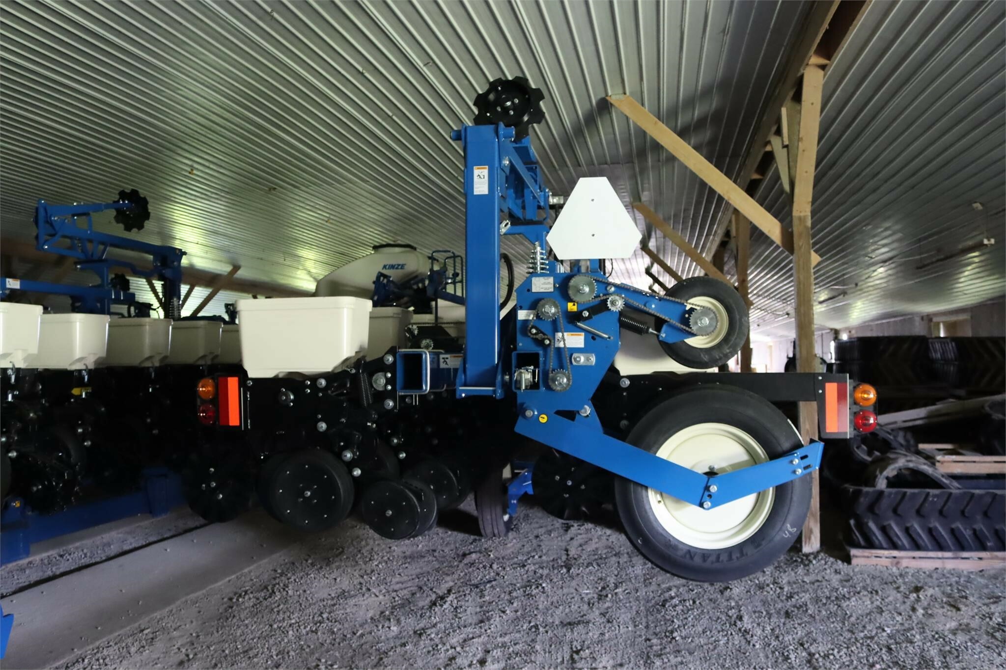 Kinze 3605 Planter Call Machinery Pete