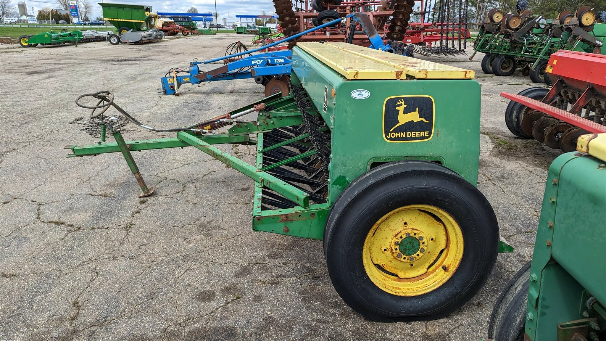  John Deere 8300 Drill