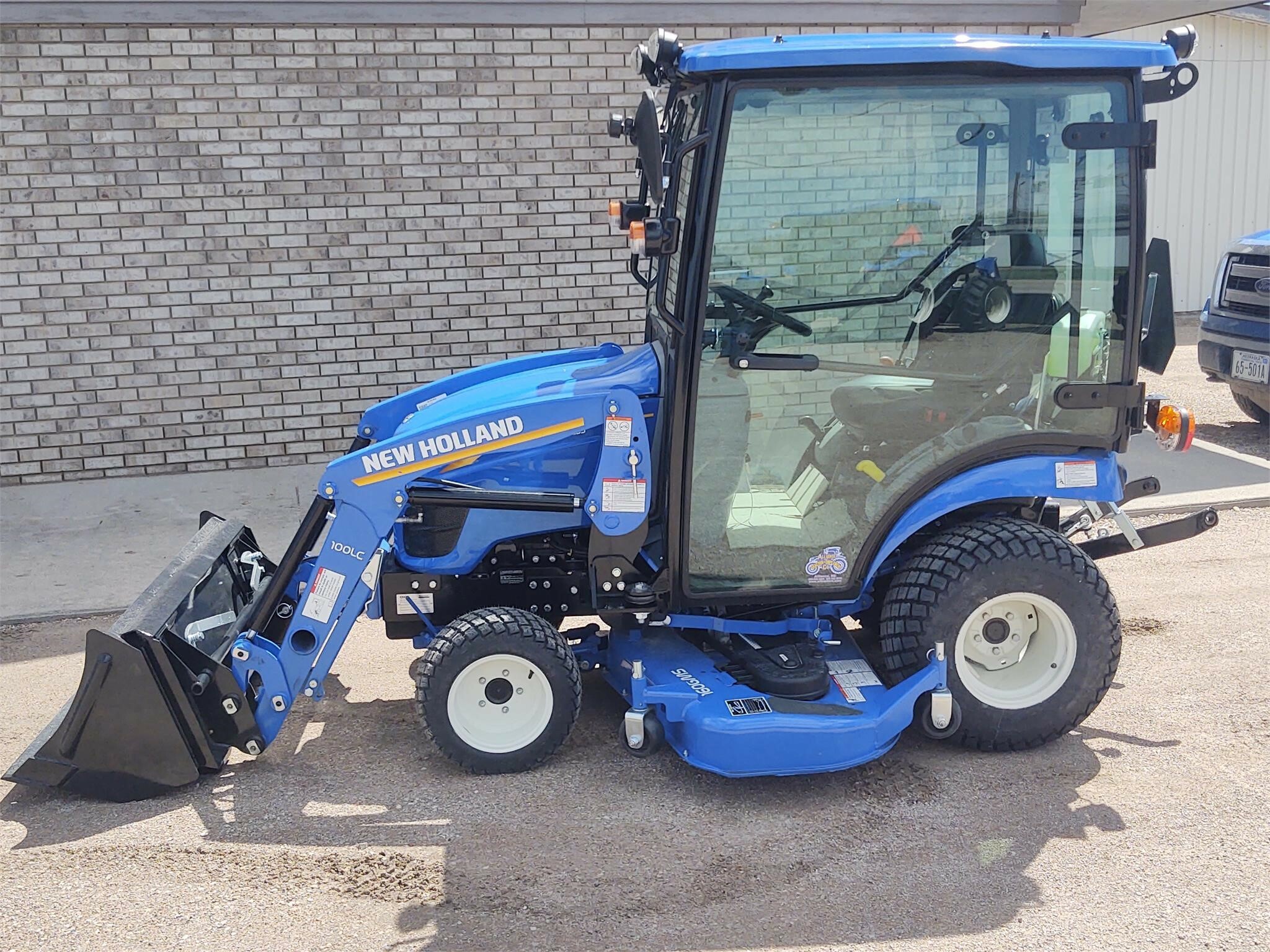 2023 New Holland WORKMASTER 25S Tractor