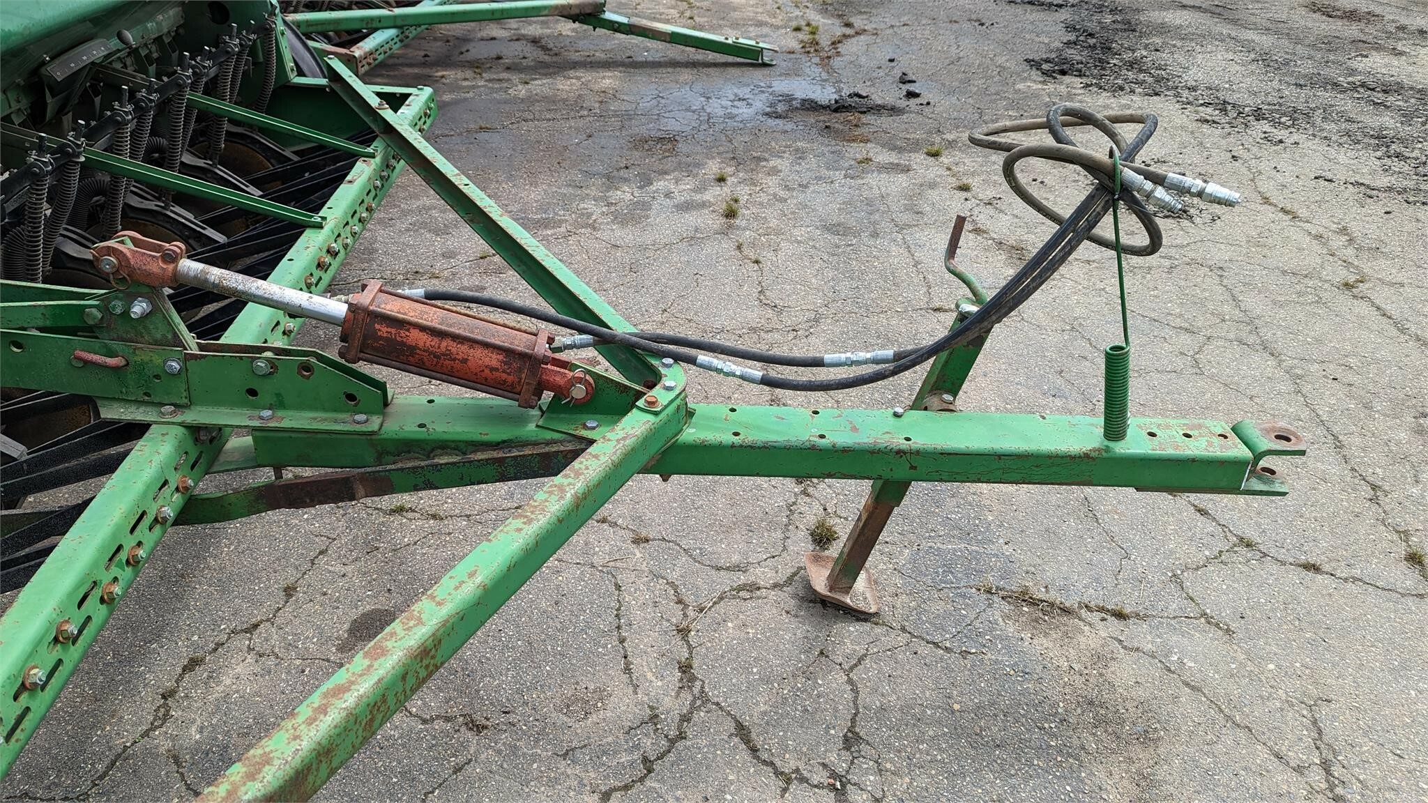  John Deere 8300 Drill