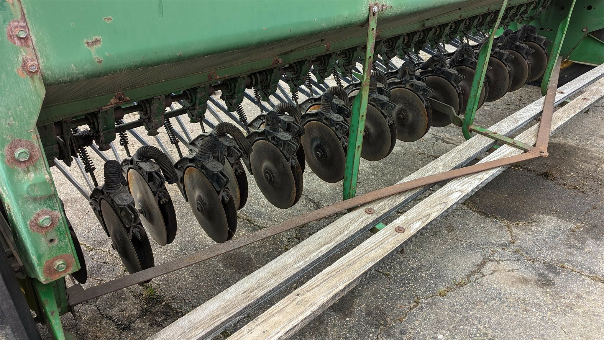  John Deere 8300 Drill
