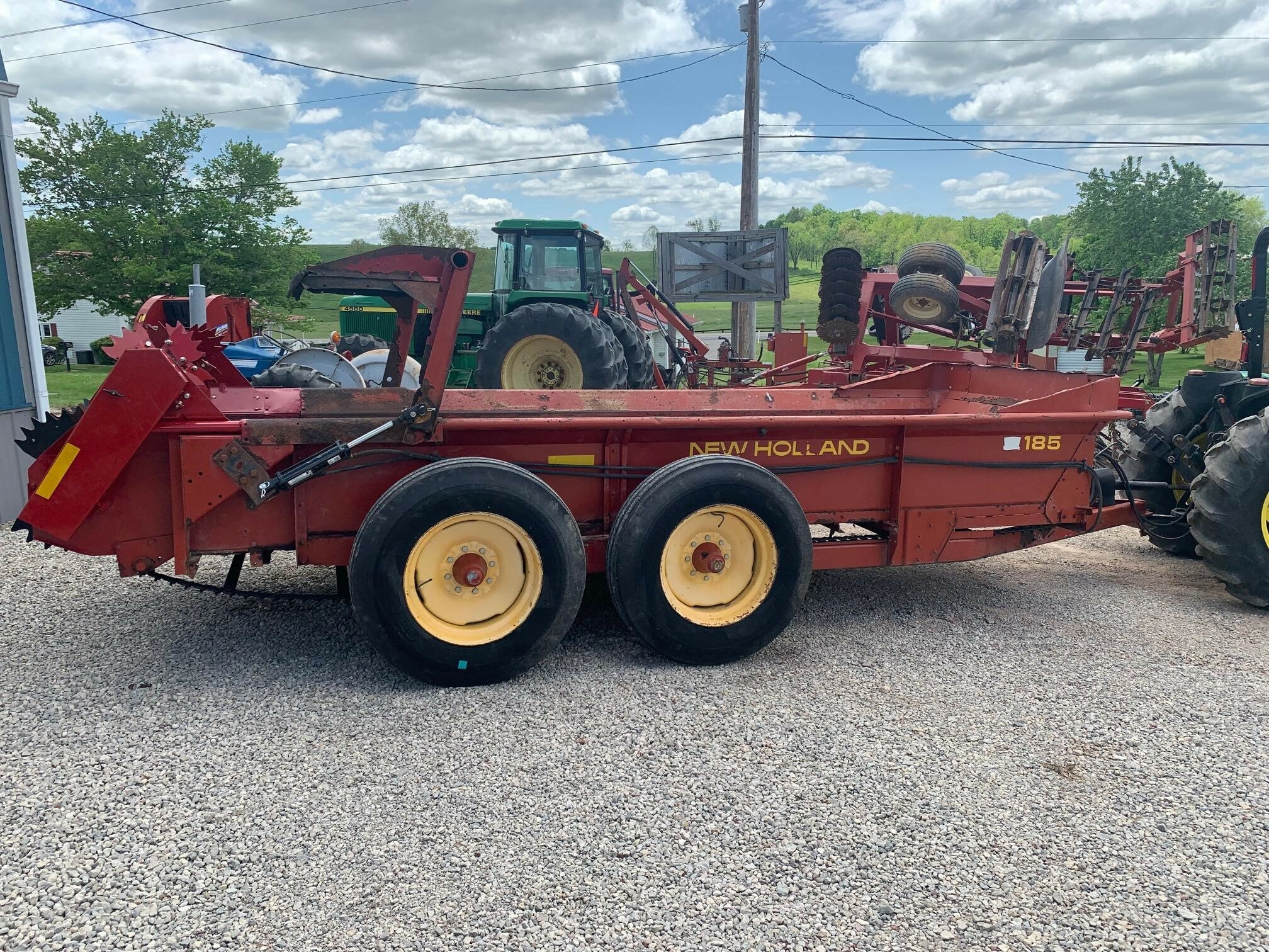 New Holland 185 Manure Spreader 16,900 Machinery Pete