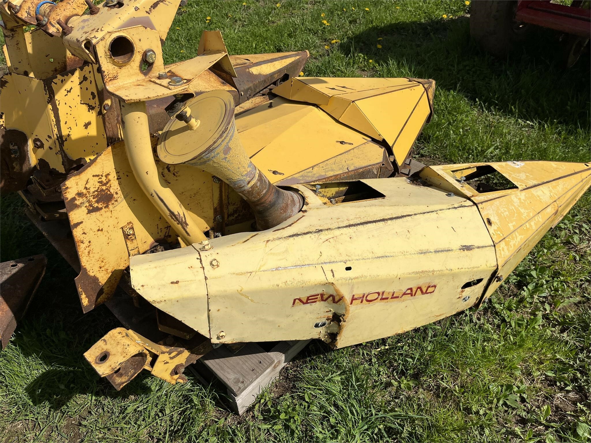 1991 New Holland 824 Pull-Type Forage Harvester