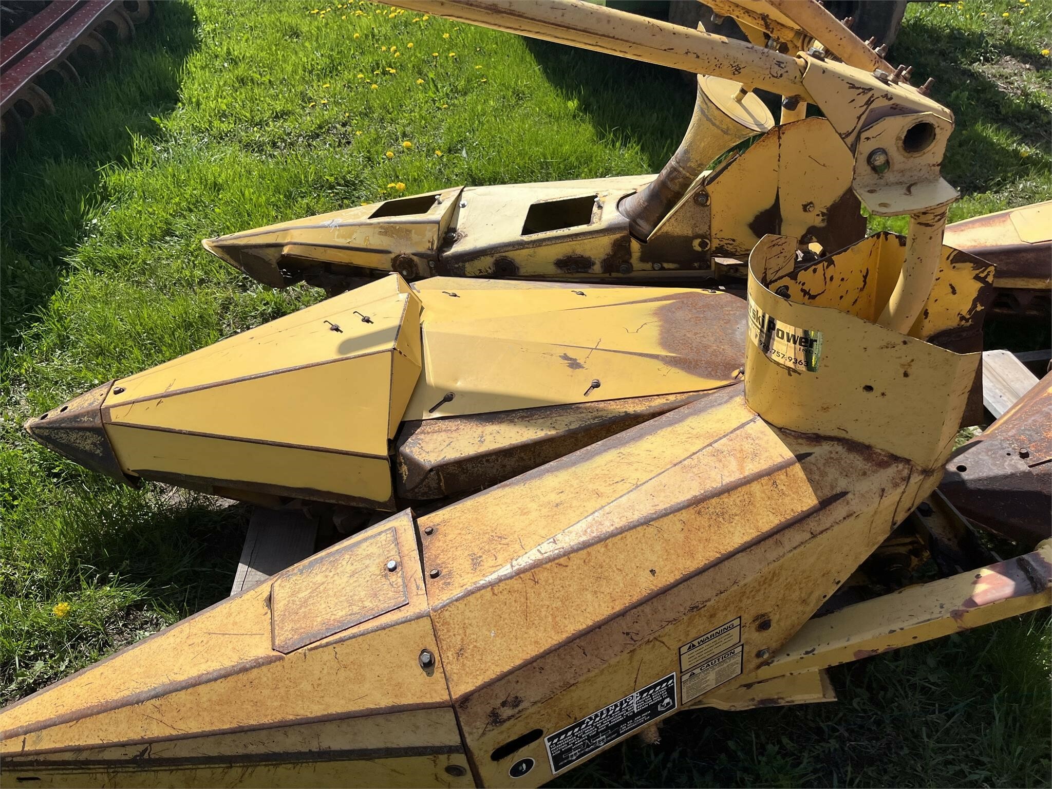 1991 New Holland 824 Pull-Type Forage Harvester