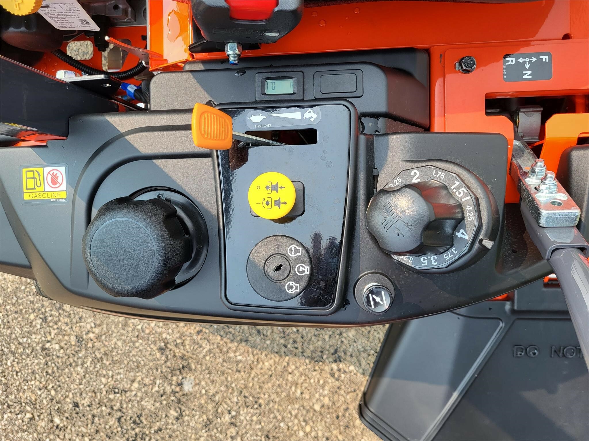 2023 Kubota Z231 Lawn Mower 4,799 Machinery Pete