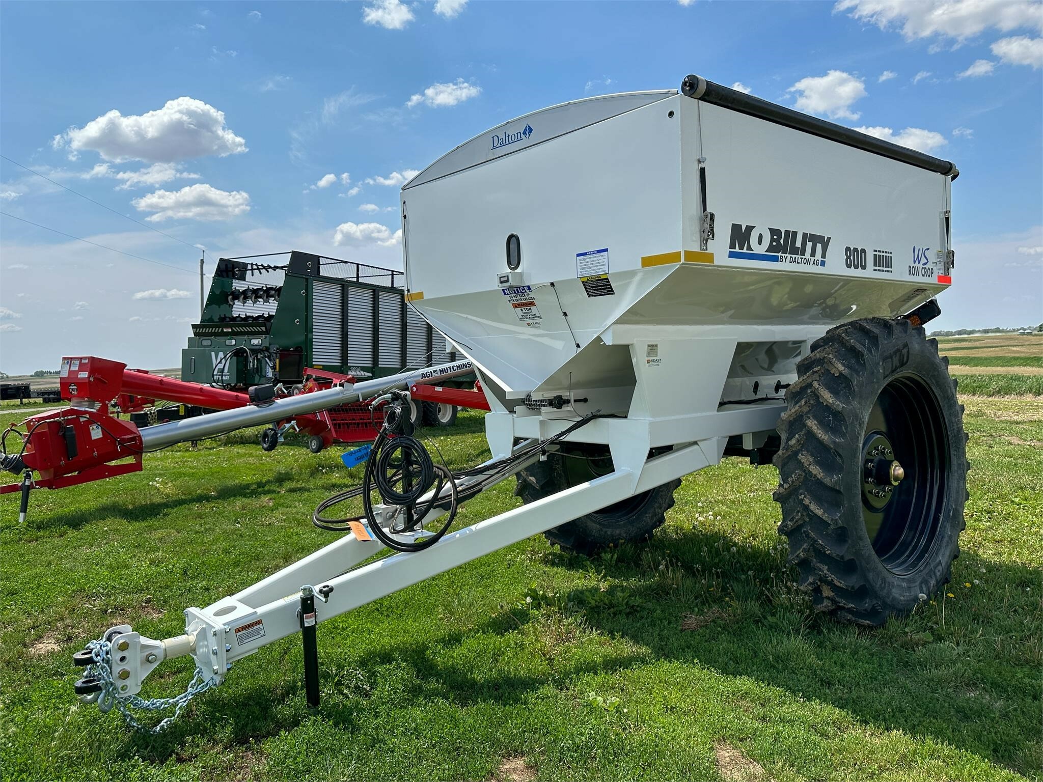2026 Dalton Ag Products MOBILITY 800WS Pull-Type Fertilizer Spreader