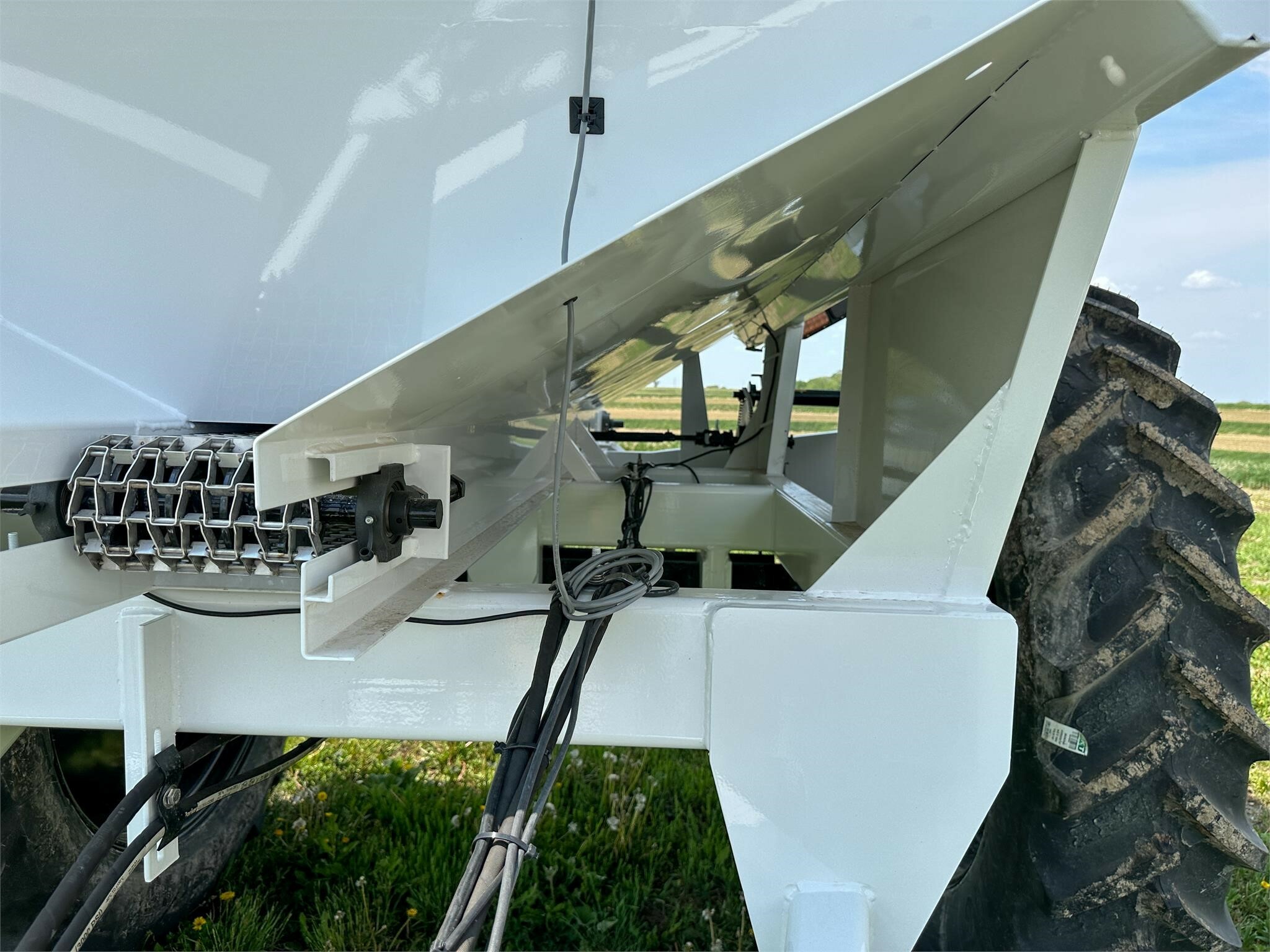 2026 Dalton Ag Products MOBILITY 800WS Pull-Type Fertilizer Spreader