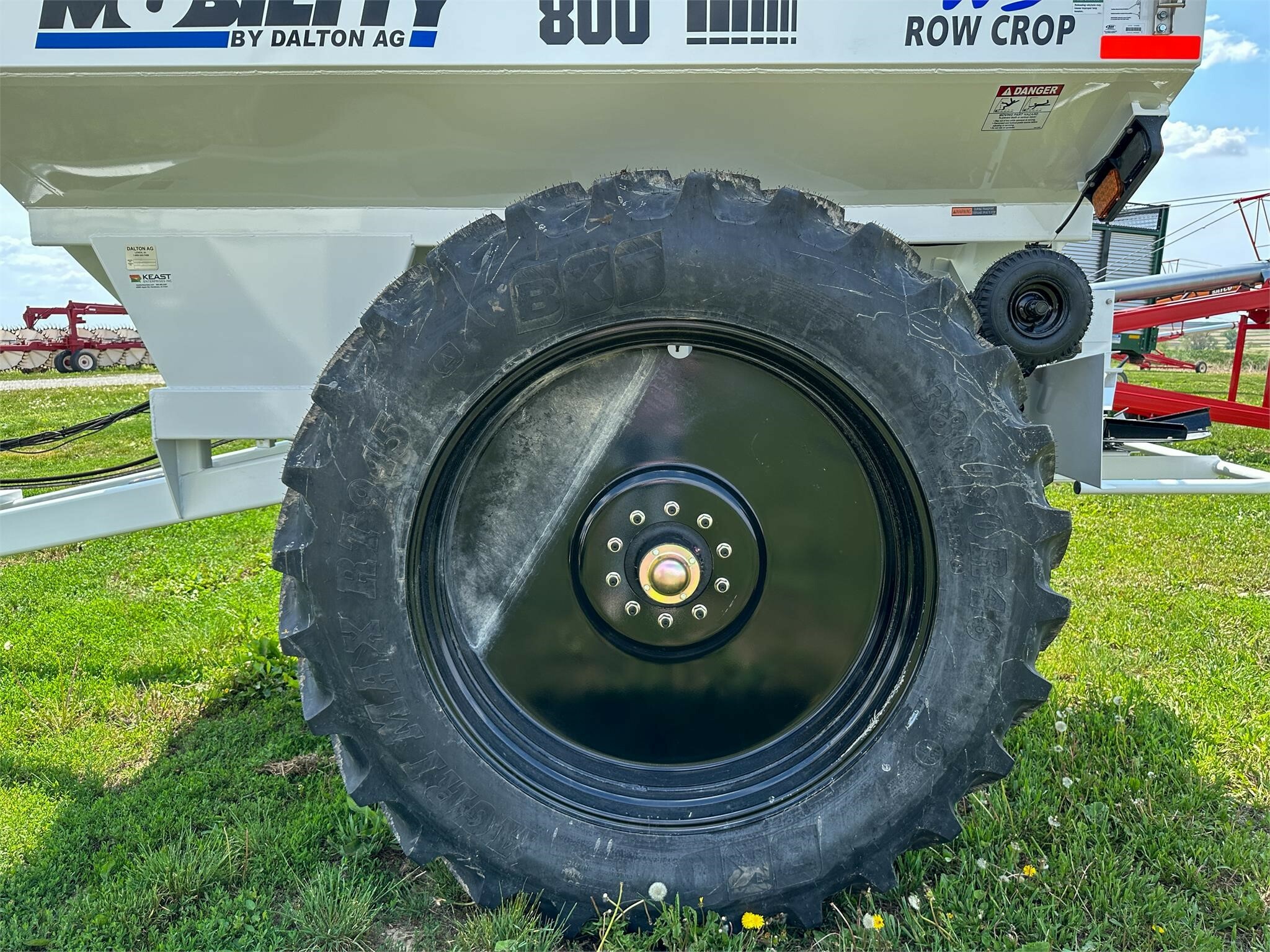 2024 Dalton Ag Products Mobility 800 PullType Fertilizer Spreader