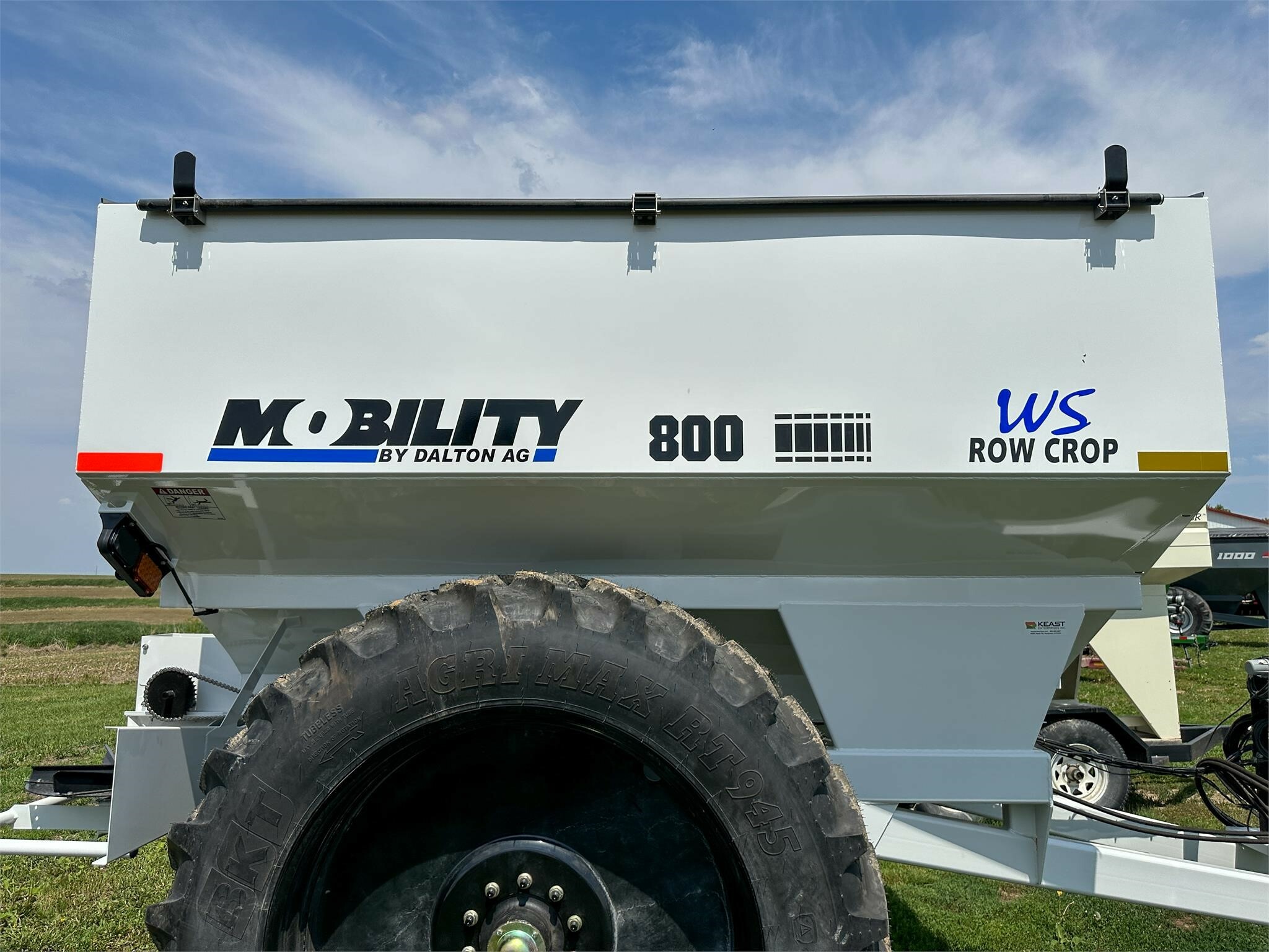 2026 Dalton Ag Products MOBILITY 800WS Pull-Type Fertilizer Spreader