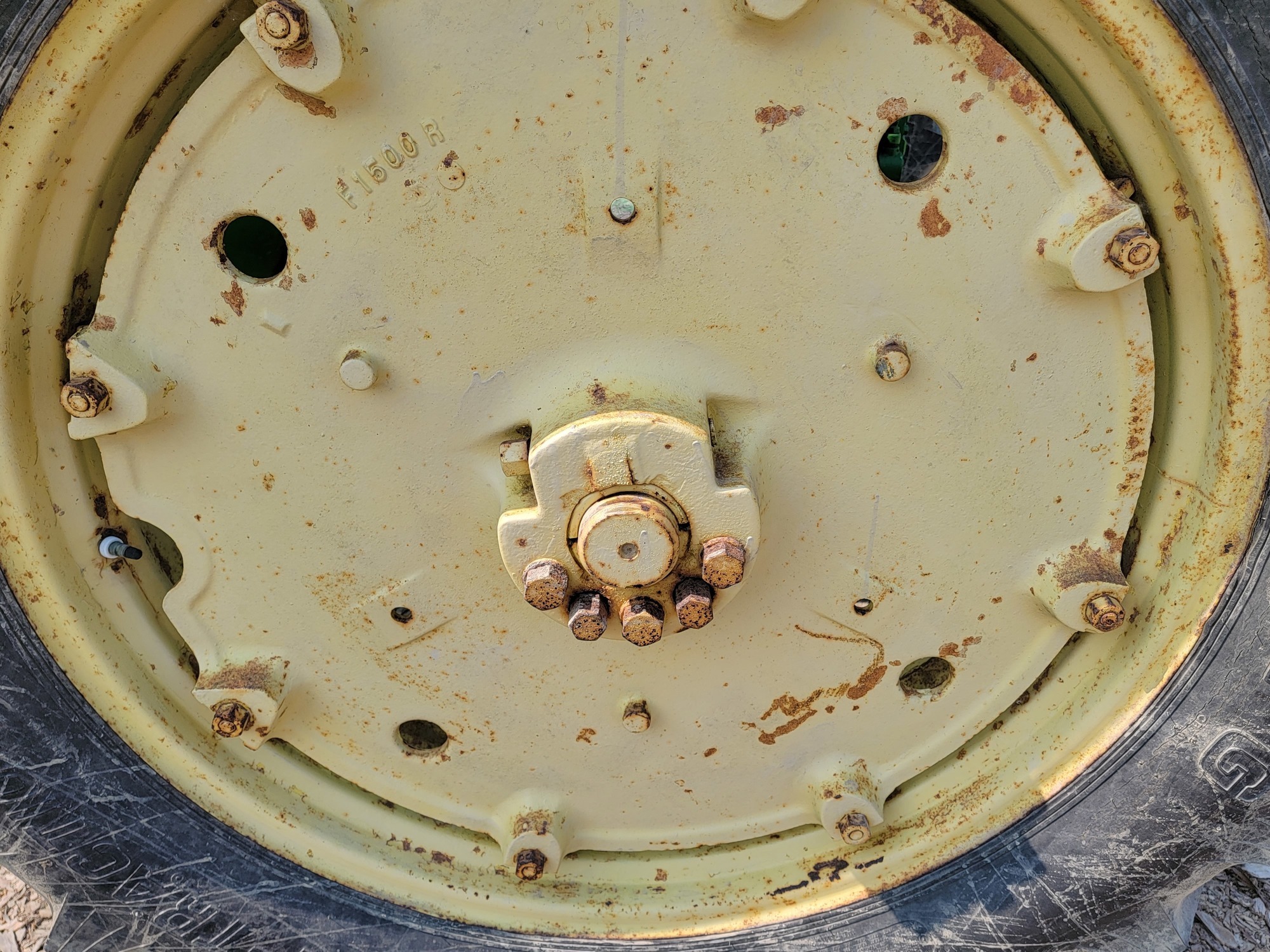 1957 John Deere 620 Tractor 6,700 Machinery Pete