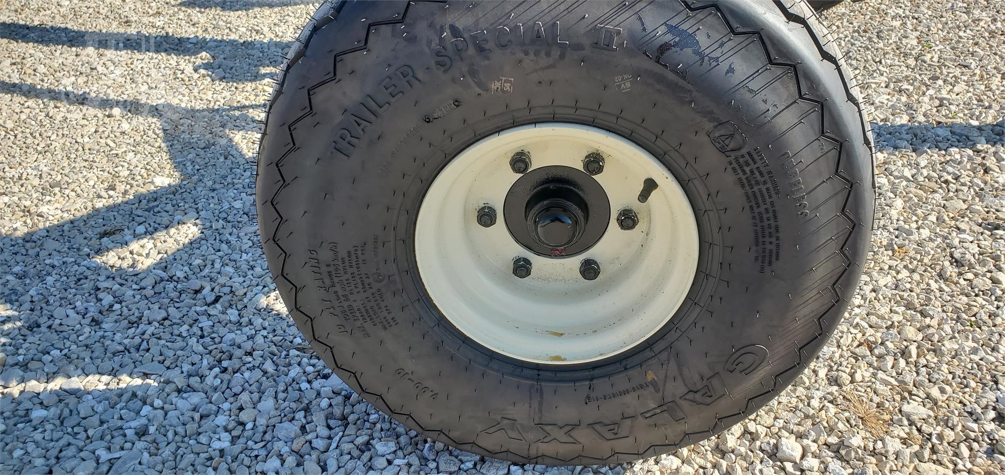 2025 E-Z Trail 680 Header Trailer