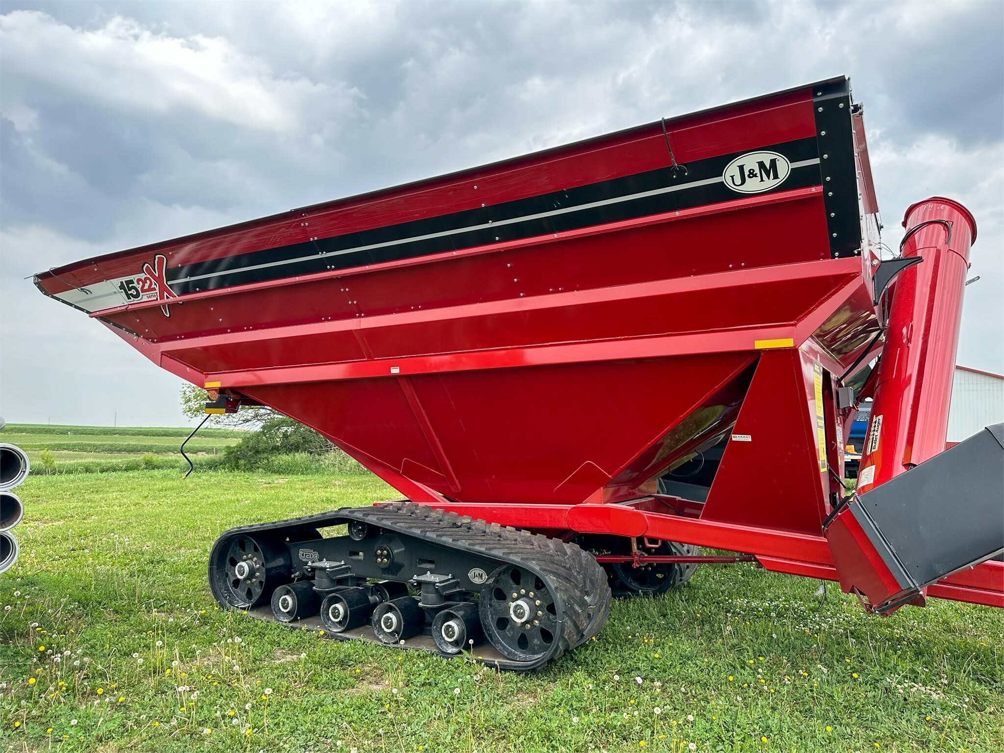 2026 J&M 1522-20T Grain Cart