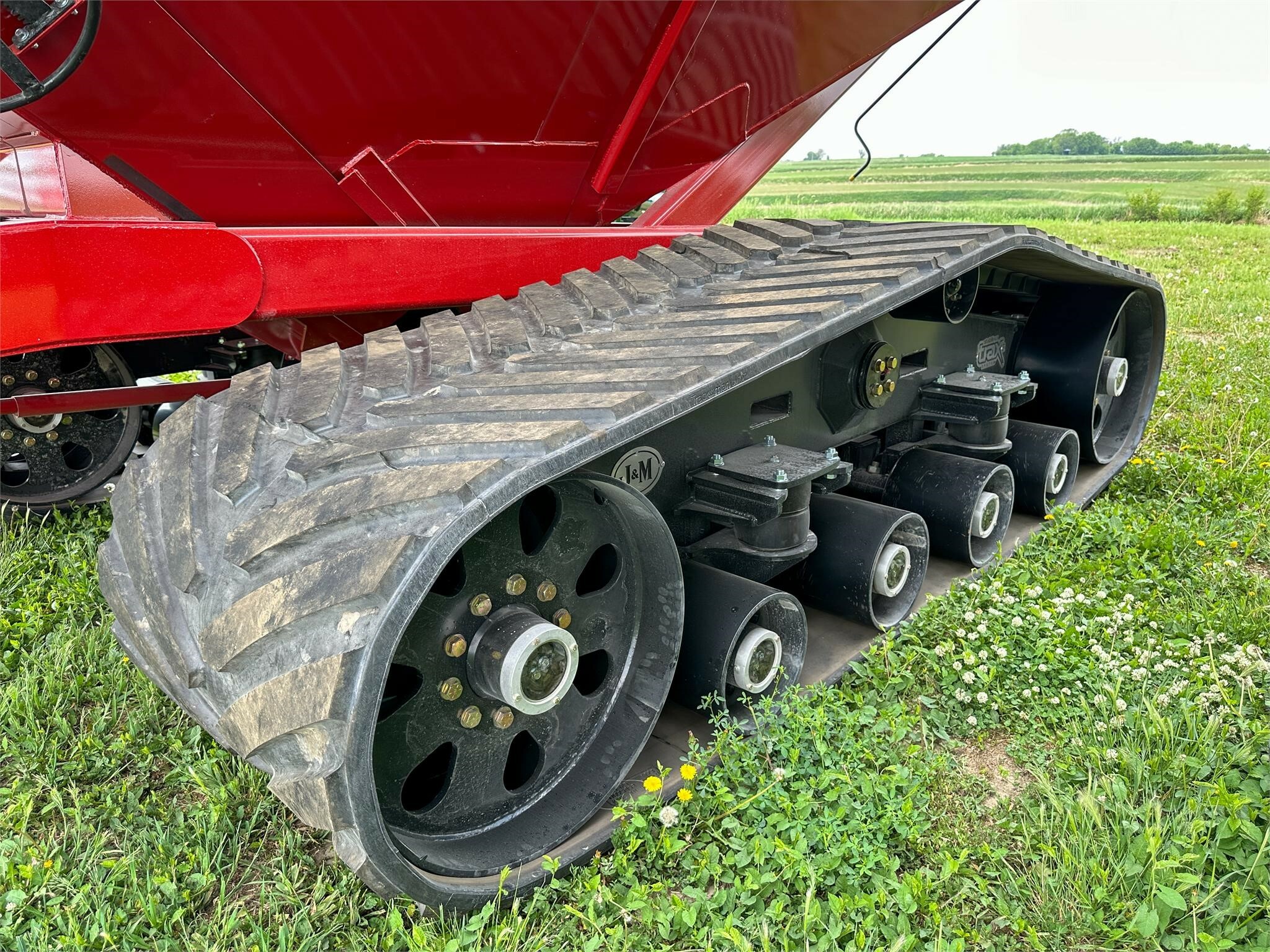 2026 J&M 1522-20T Grain Cart