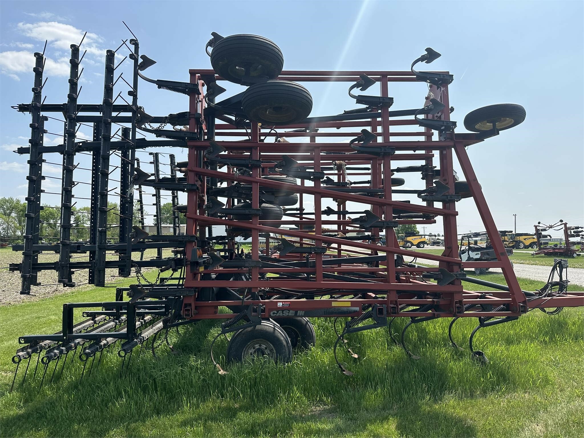 2004 Case IH Tigermate 200 Field Cultivator