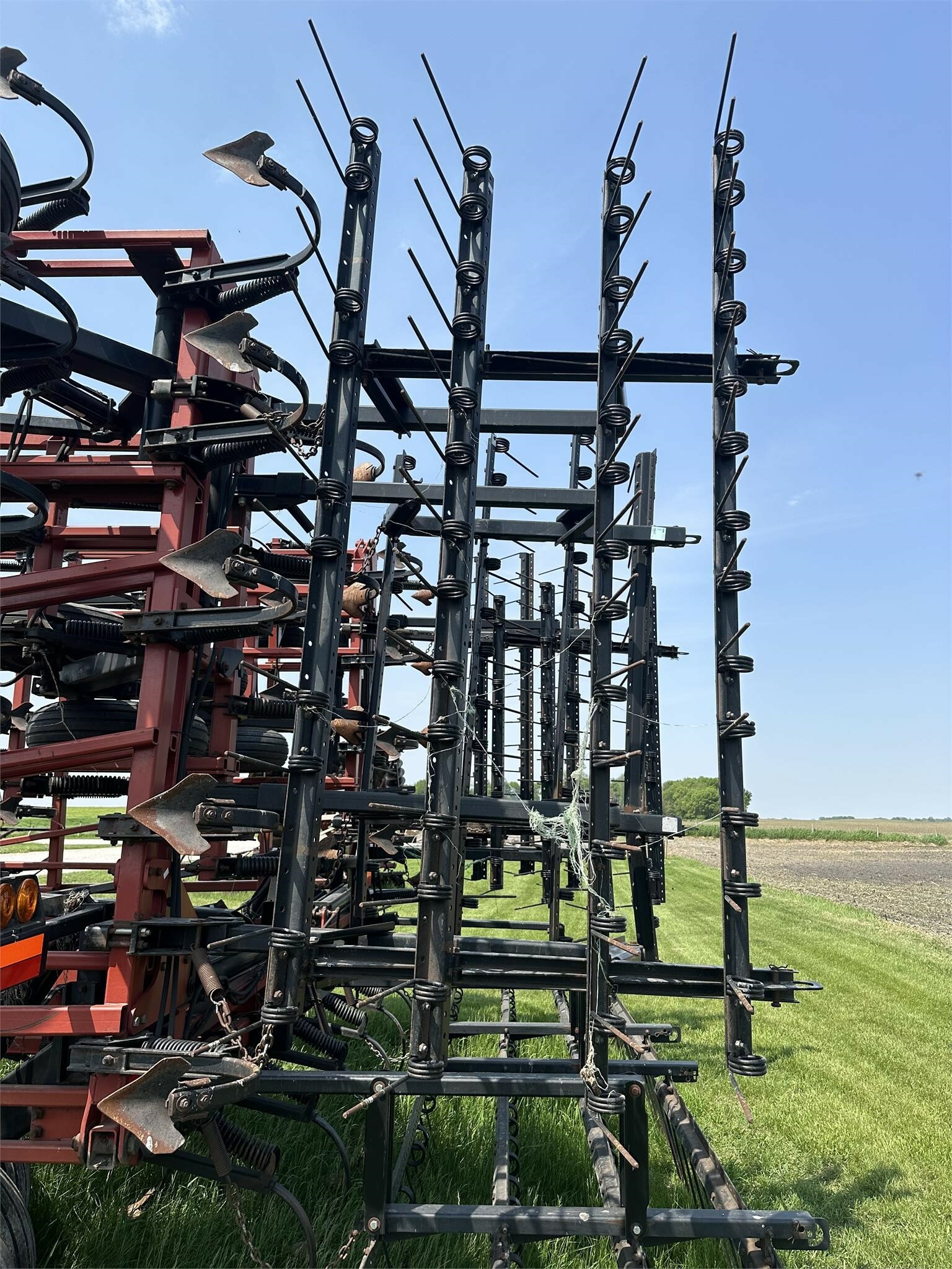 2004 Case IH Tigermate 200 Field Cultivator