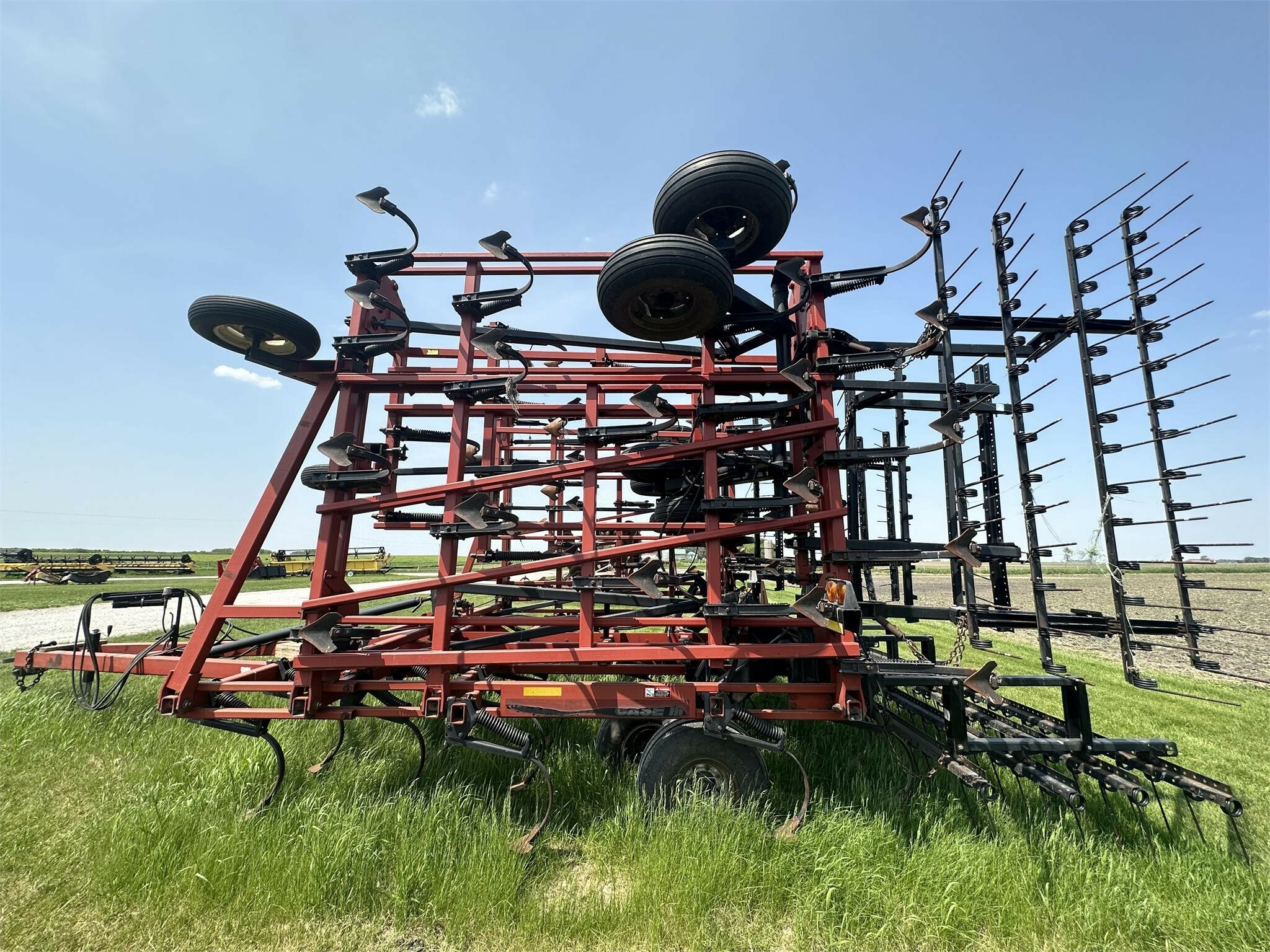 2004 Case IH Tigermate 200 Field Cultivator