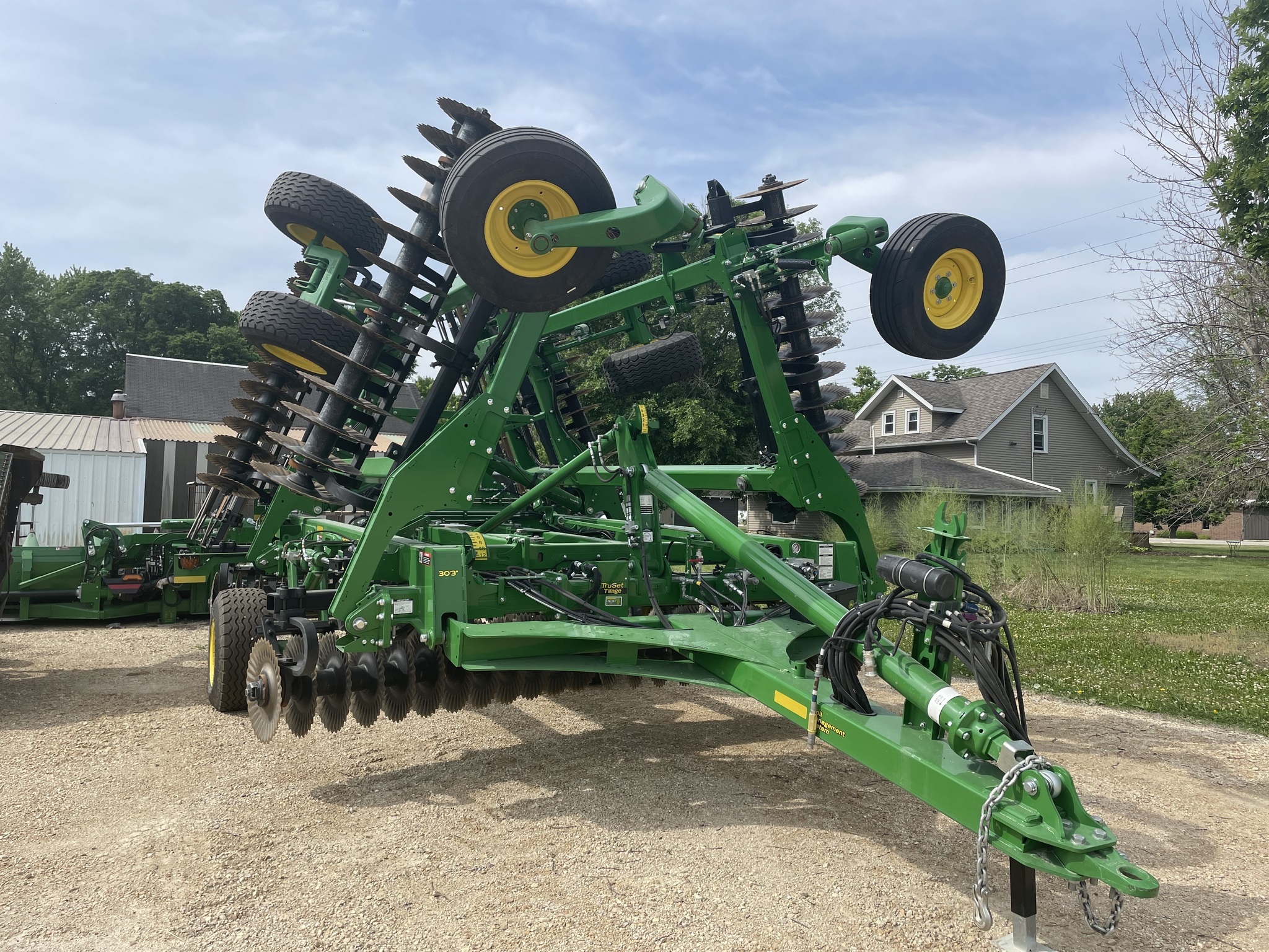  John Deere 2660VT Vertical Tillage