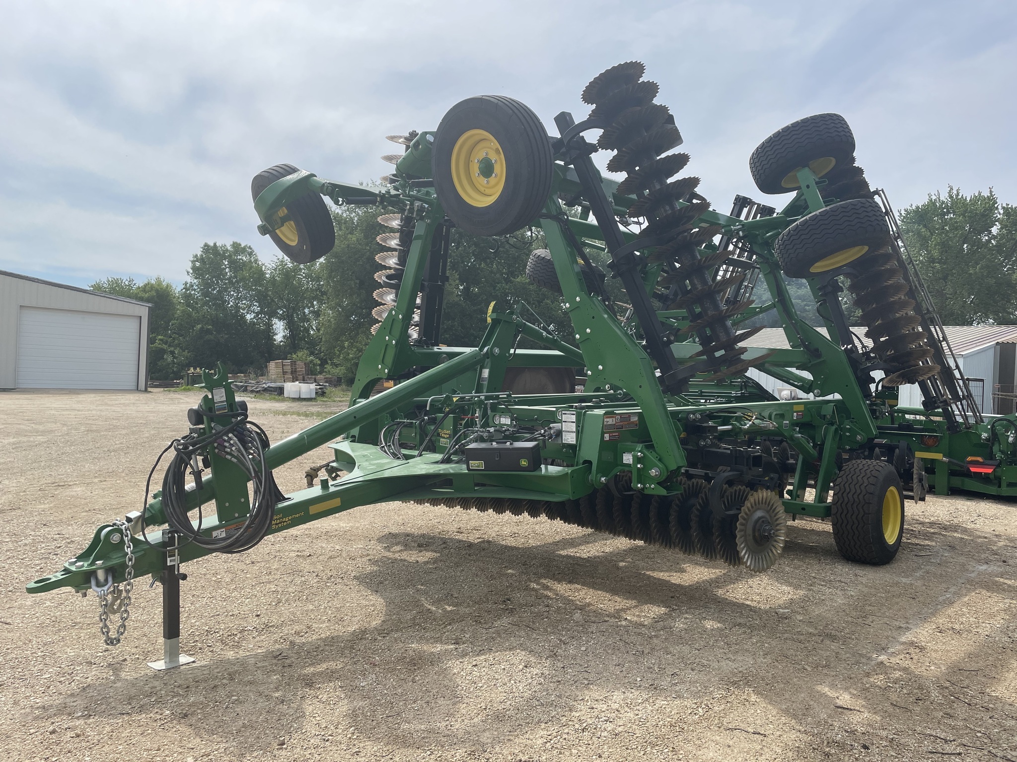  John Deere 2660VT Vertical Tillage