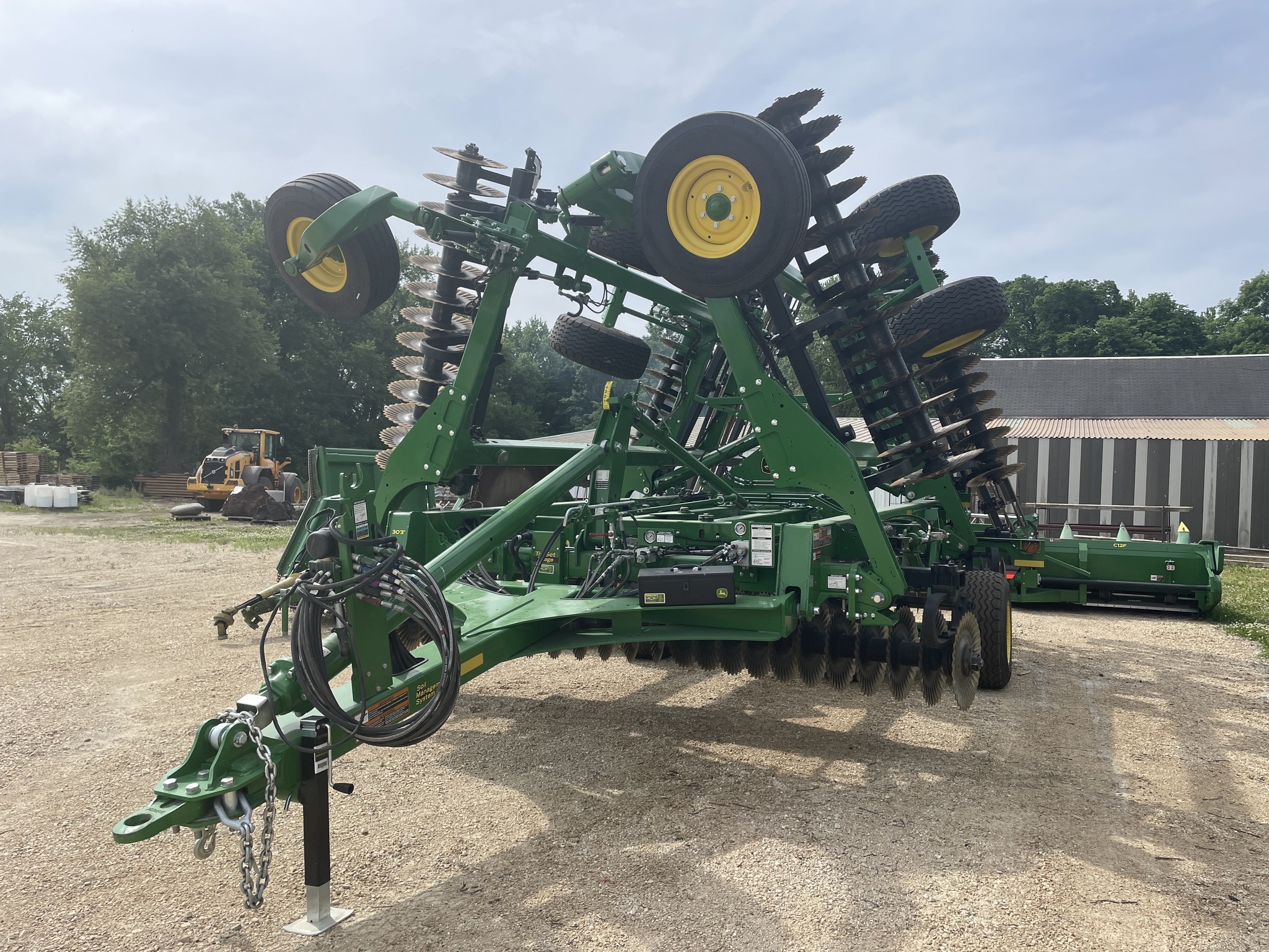  John Deere 2660VT Vertical Tillage