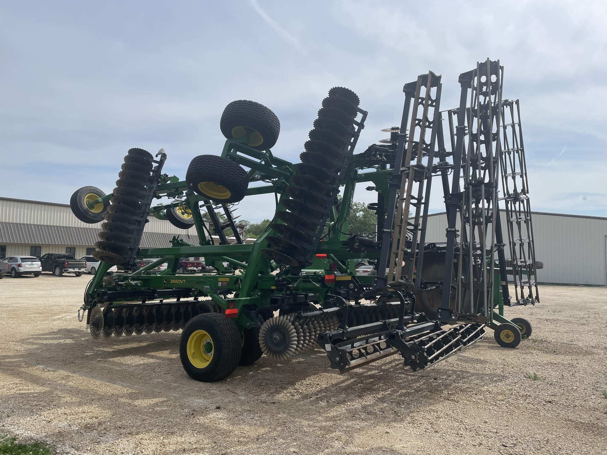  John Deere 2660VT Vertical Tillage