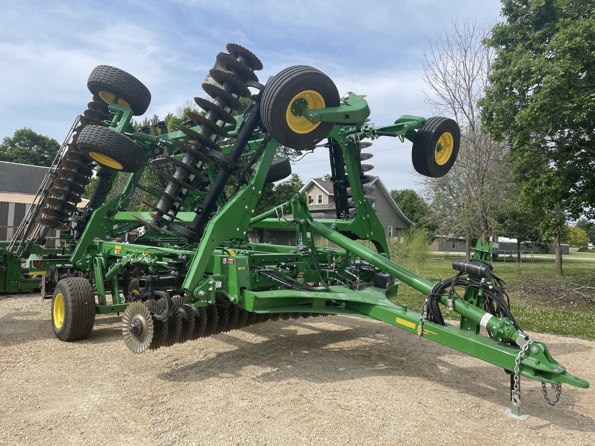  John Deere 2660VT Vertical Tillage