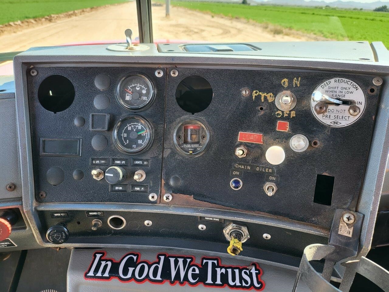 1989 Mack RD690S Semi Trucks/Trailer