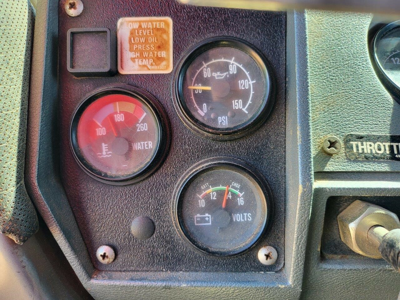 1989 Mack RD690S Semi Trucks/Trailer