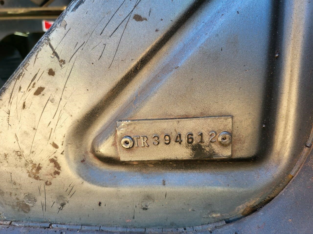 1989 Mack RD690S Semi Trucks/Trailer