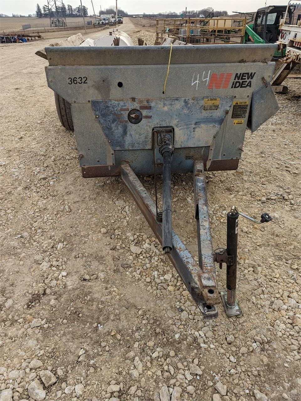 New Idea 3632 Manure Spreader 4,300 Machinery Pete