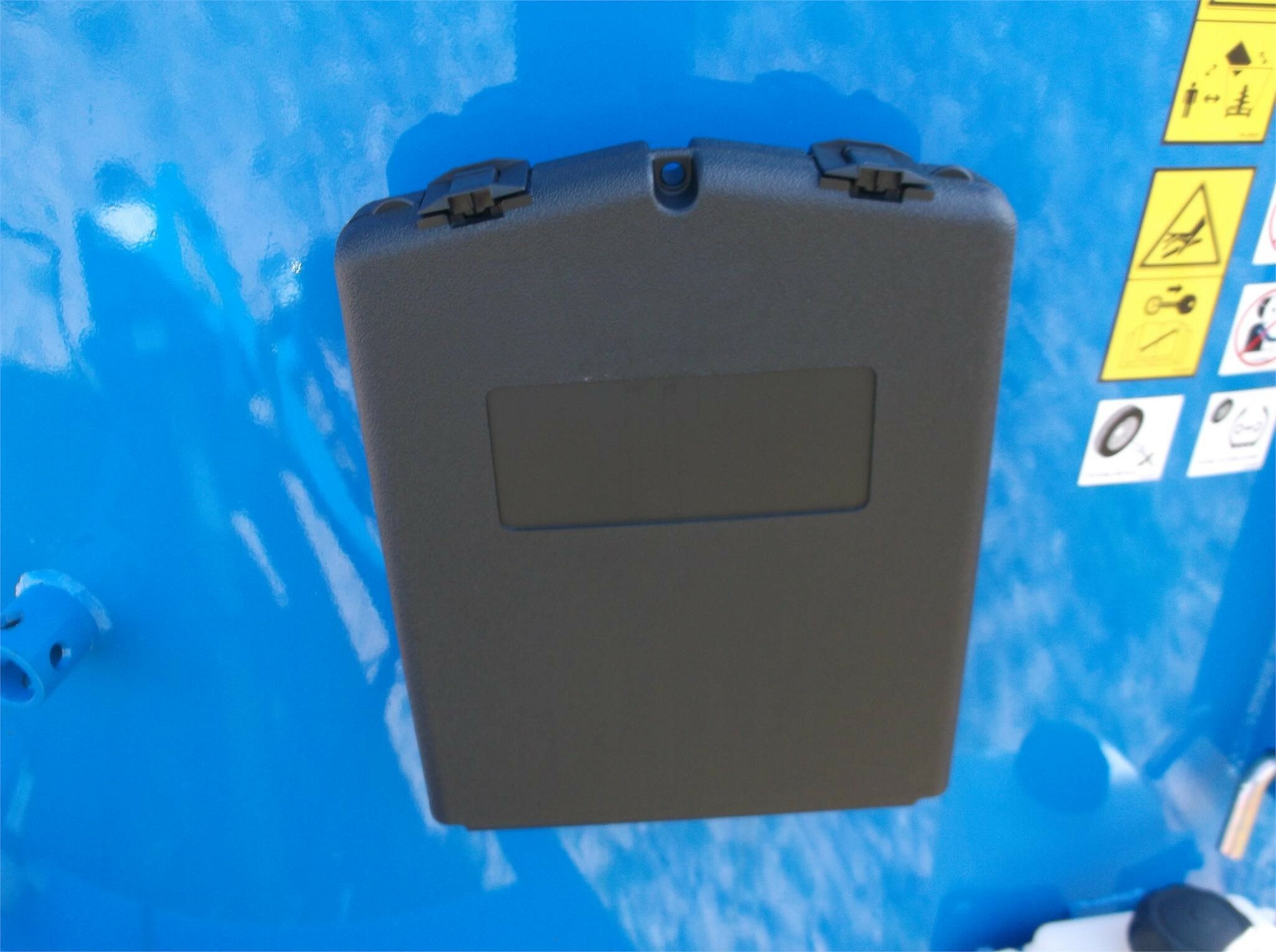 2025 Patz 800 SERIES II 350 Feed Wagon