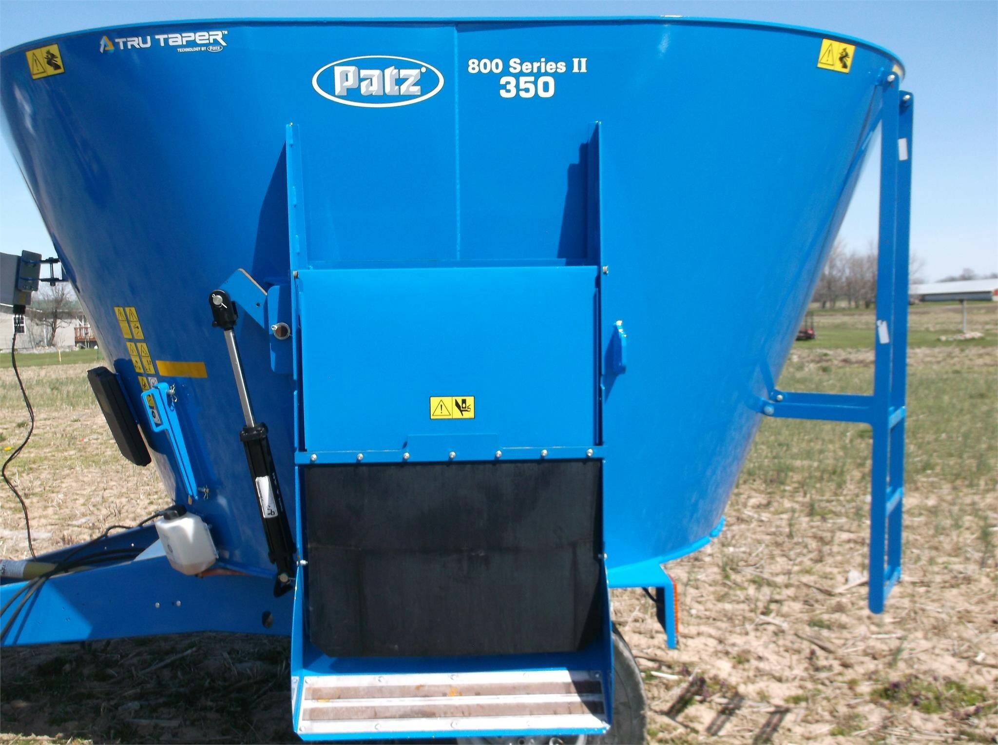 2025 Patz 800 SERIES II 350 Feed Wagon