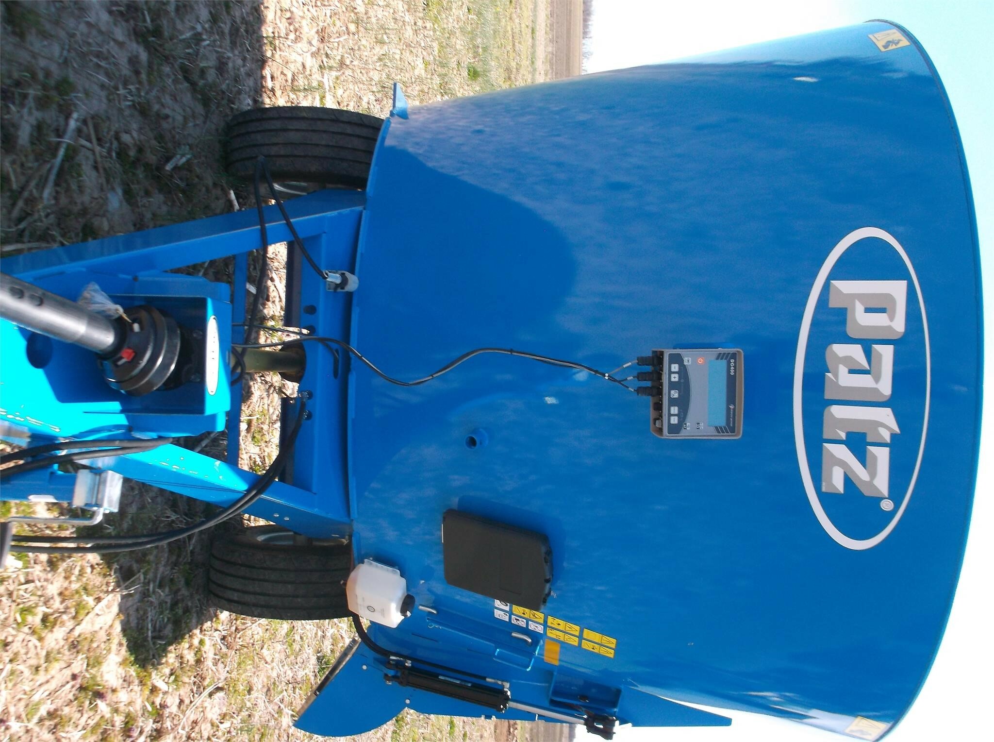 2025 Patz 800 SERIES II 350 Feed Wagon