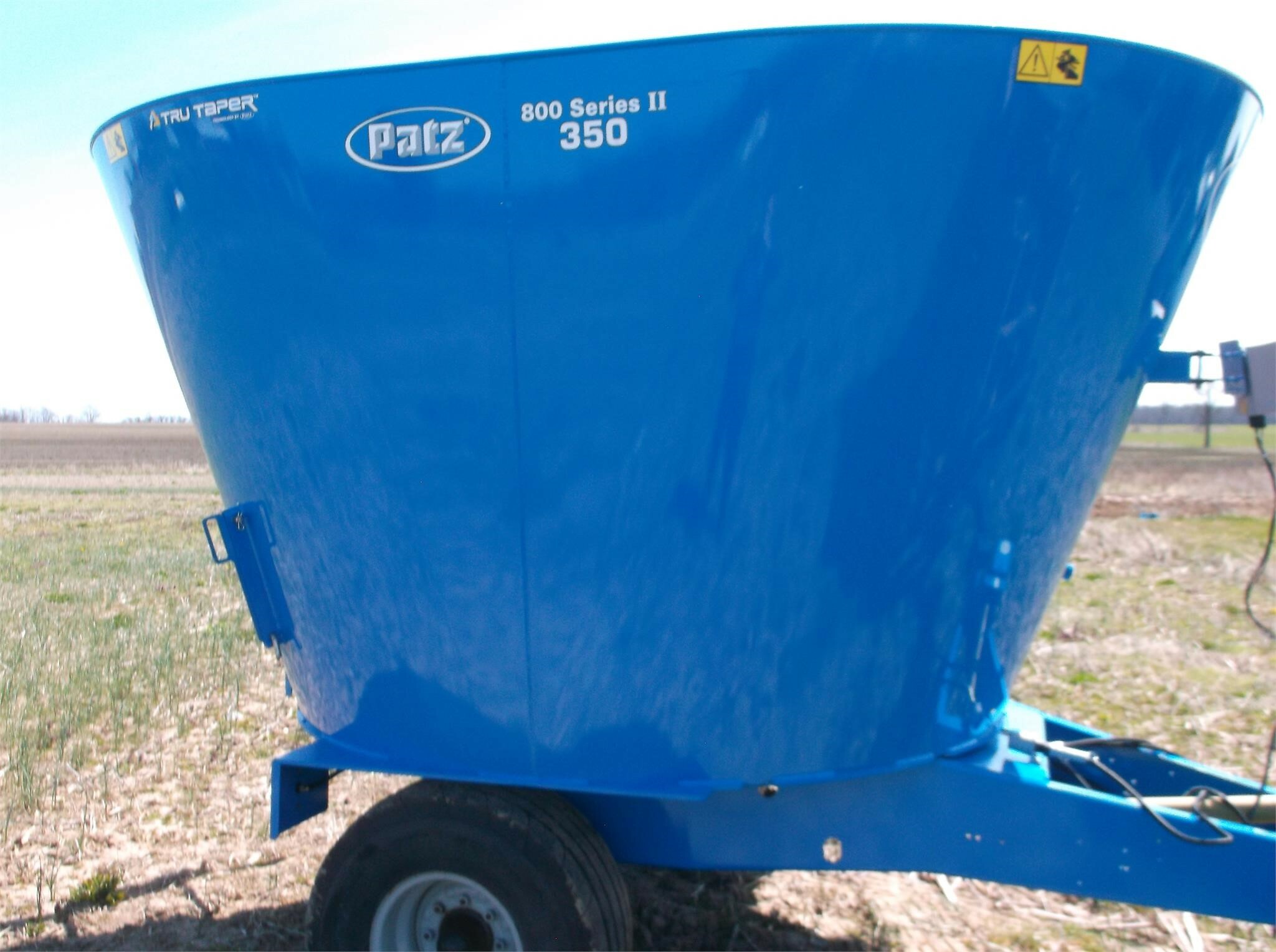 2025 Patz 800 SERIES II 350 Feed Wagon