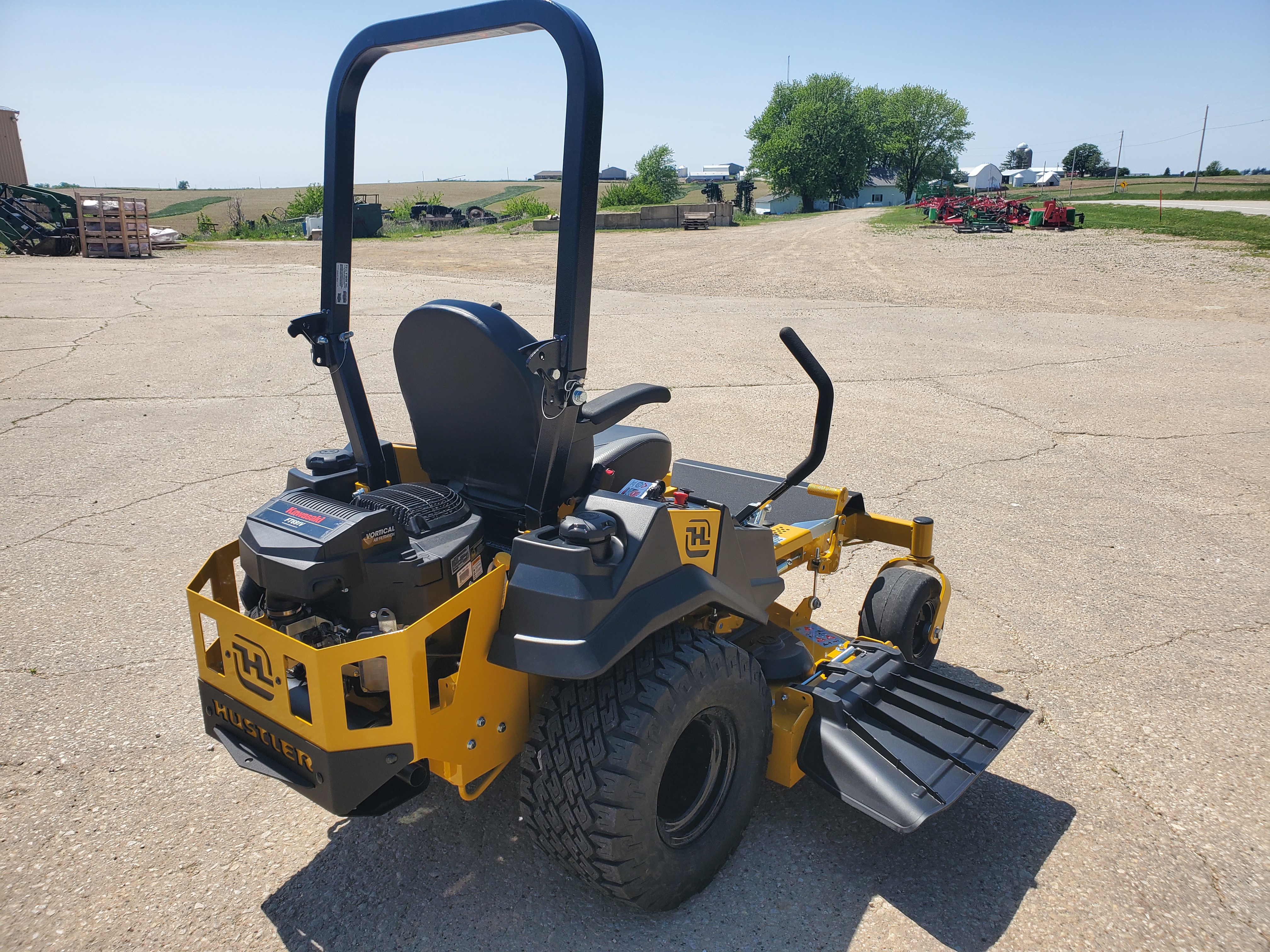 2025 Hustler FASTRAK 54 Lawn Mower