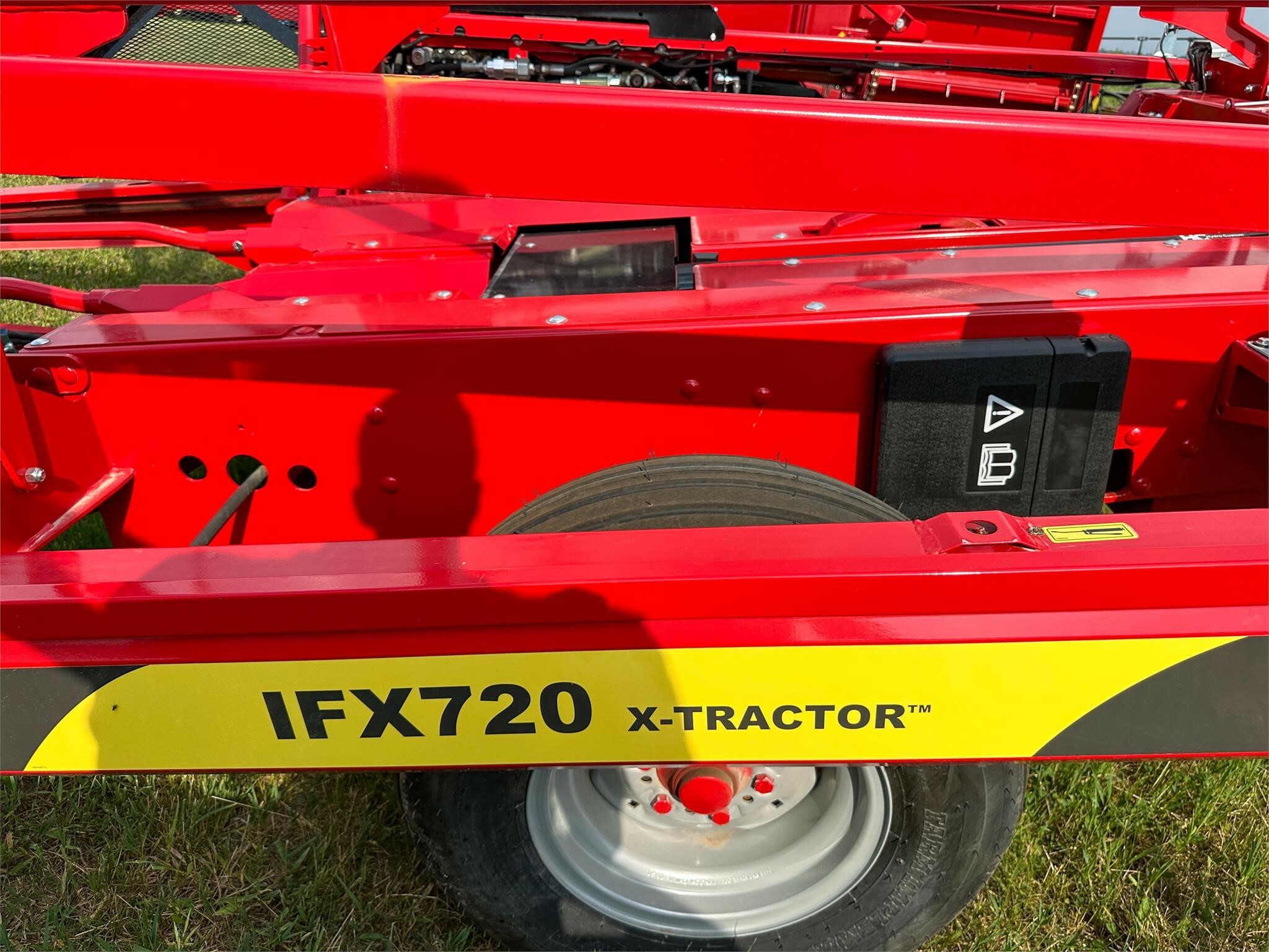 2026 Anderson IFX720 Bale Wrapper
