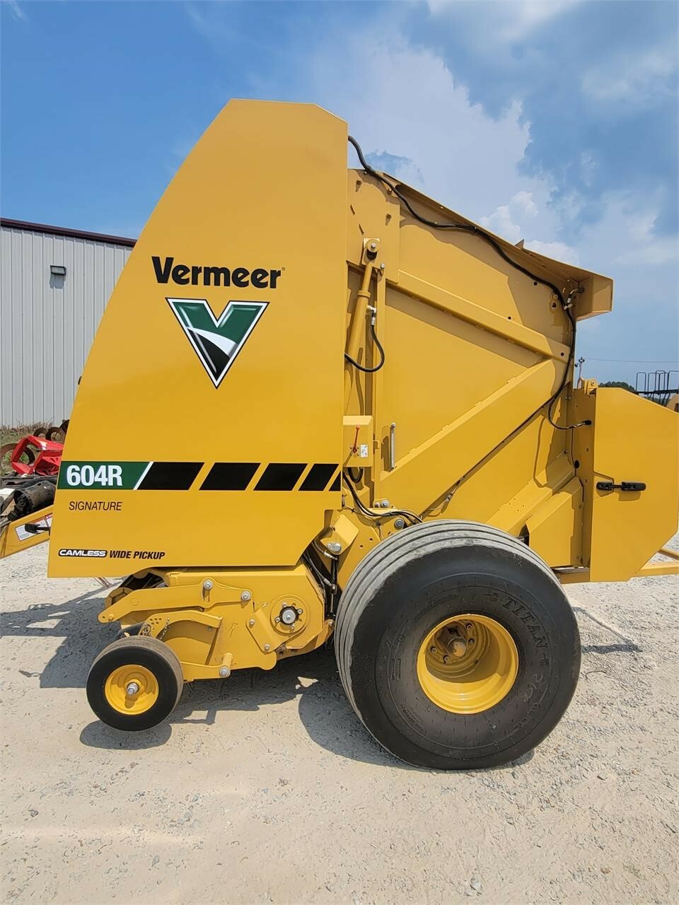 2020 Vermeer 604R Signature Round Baler 40,500 Machinery Pete