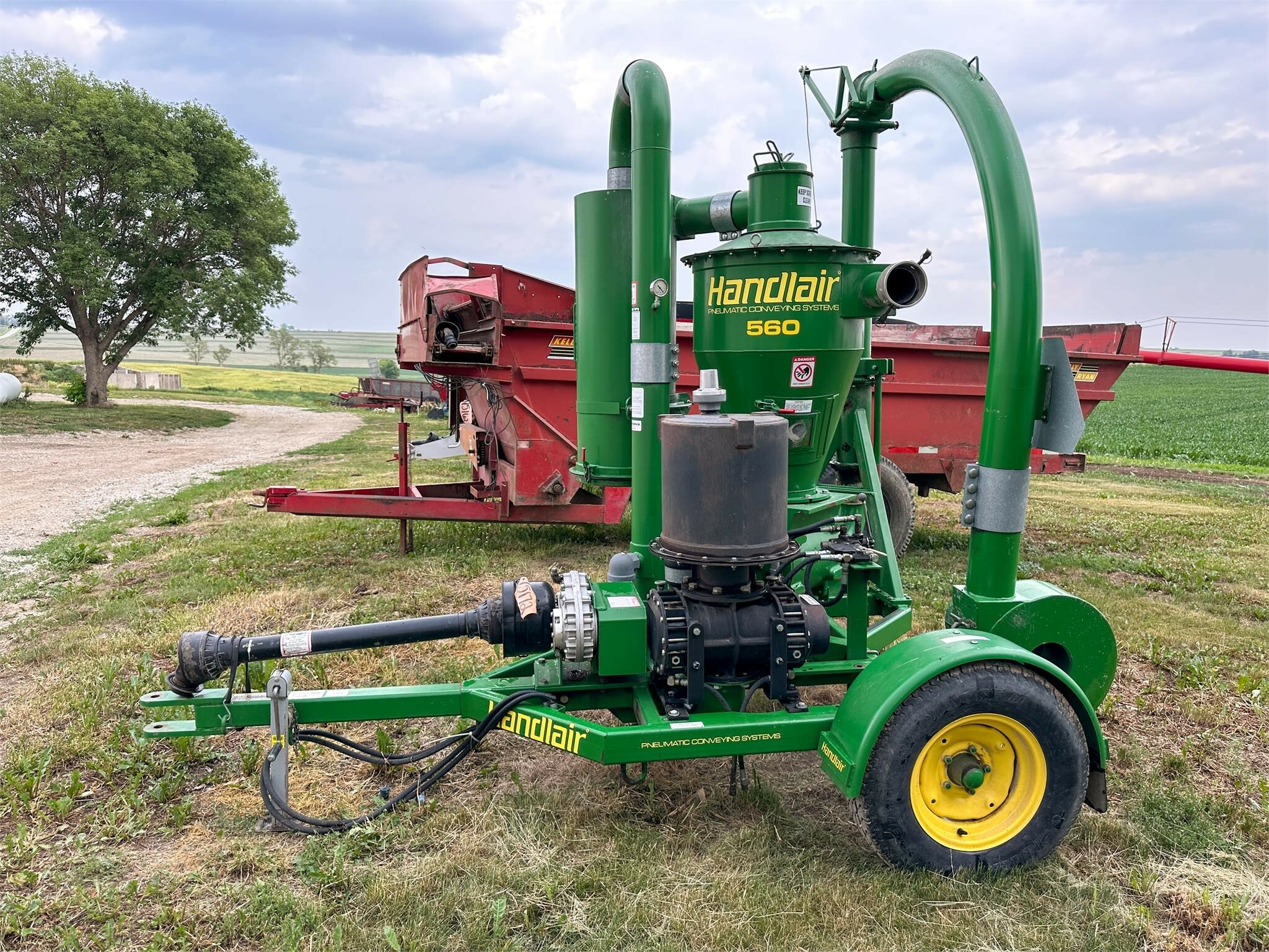 2012 Handlair 560 Grain Vac