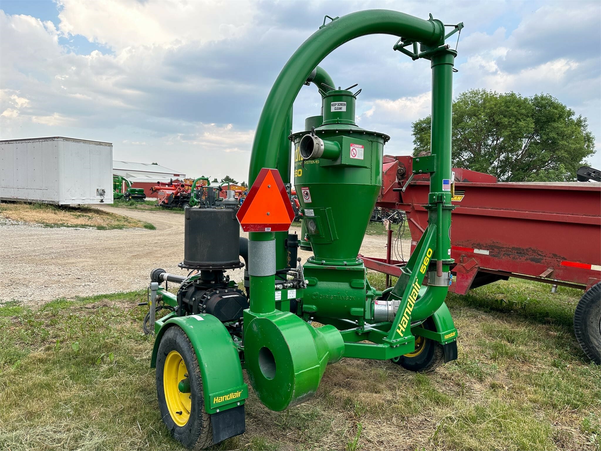 2012 Handlair 560 Grain Vac