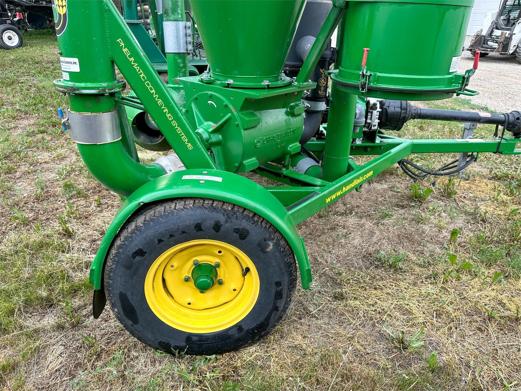2012 Handlair 560 Grain Vac