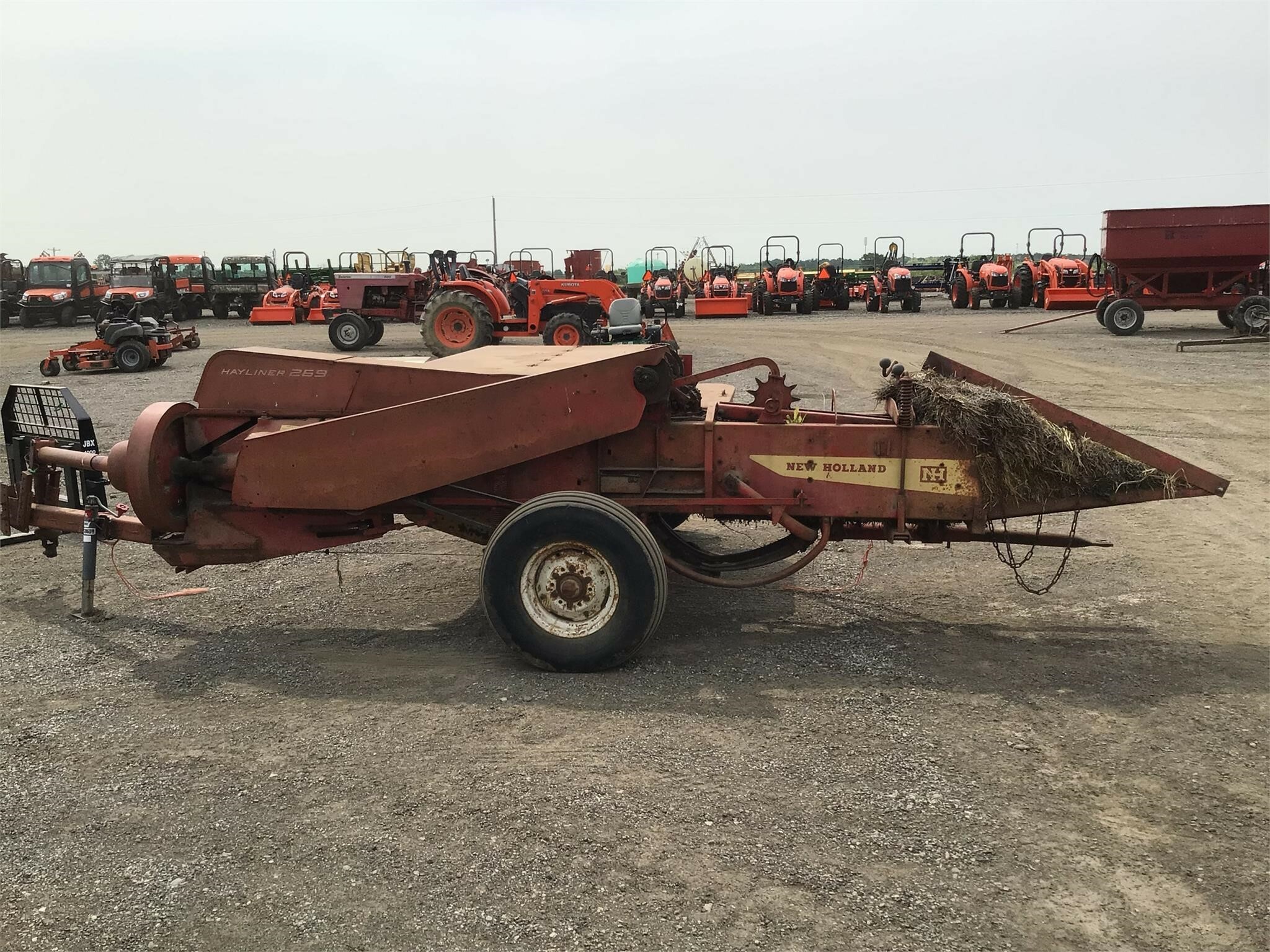  New Holland HAYLINER 269 Small Square Baler