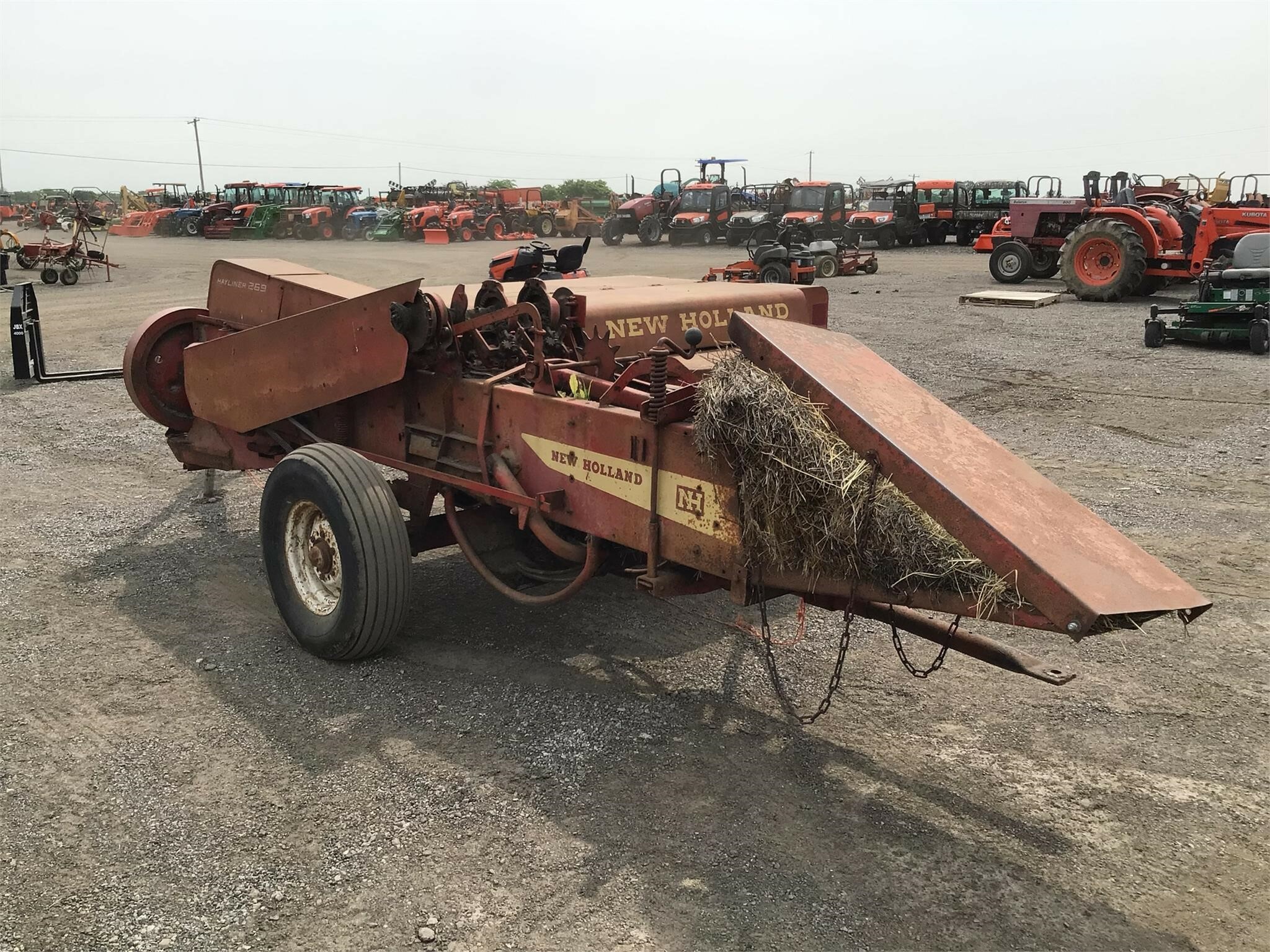  New Holland HAYLINER 269 Small Square Baler
