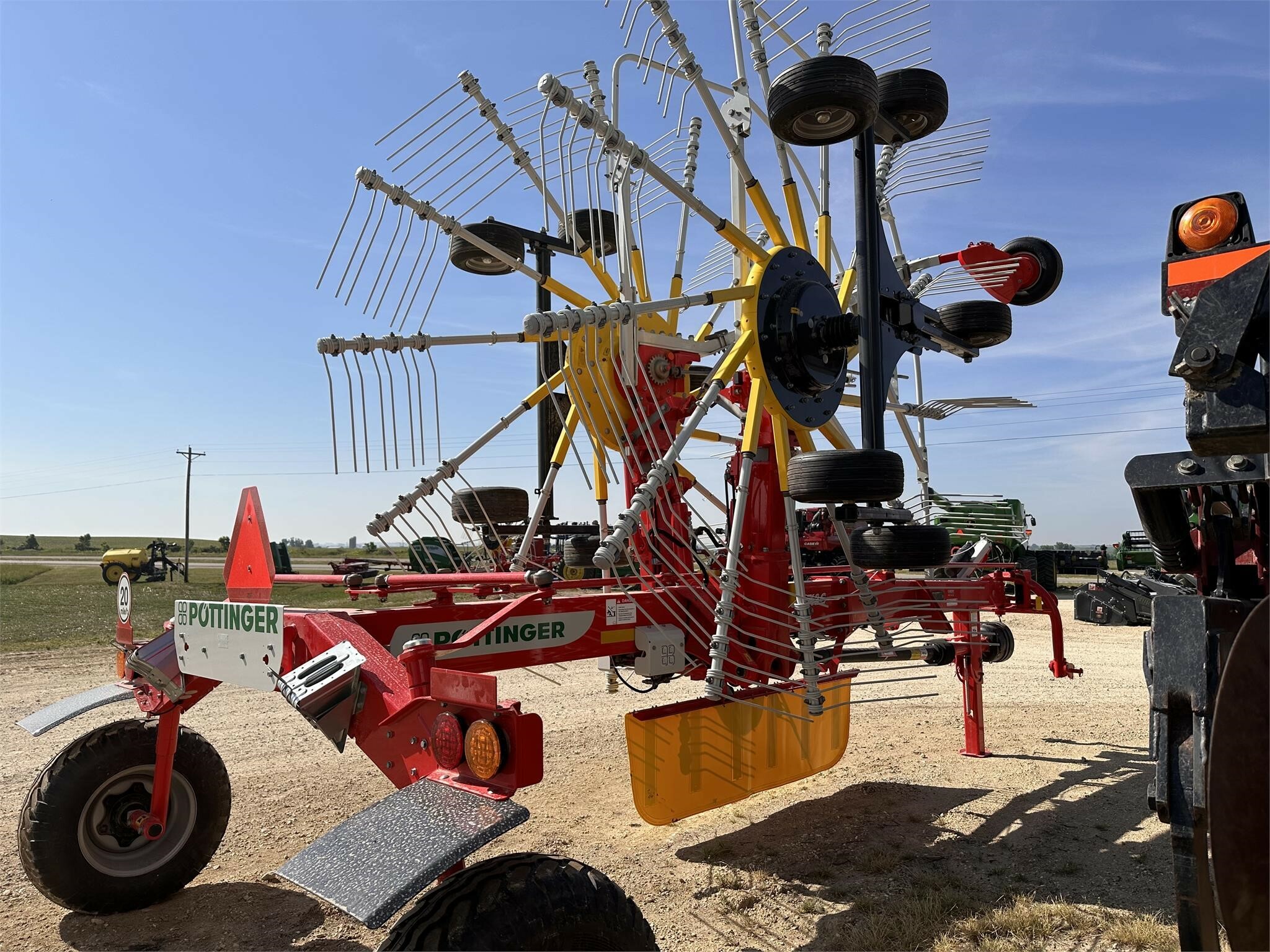  Pottinger TOP 762C Rake