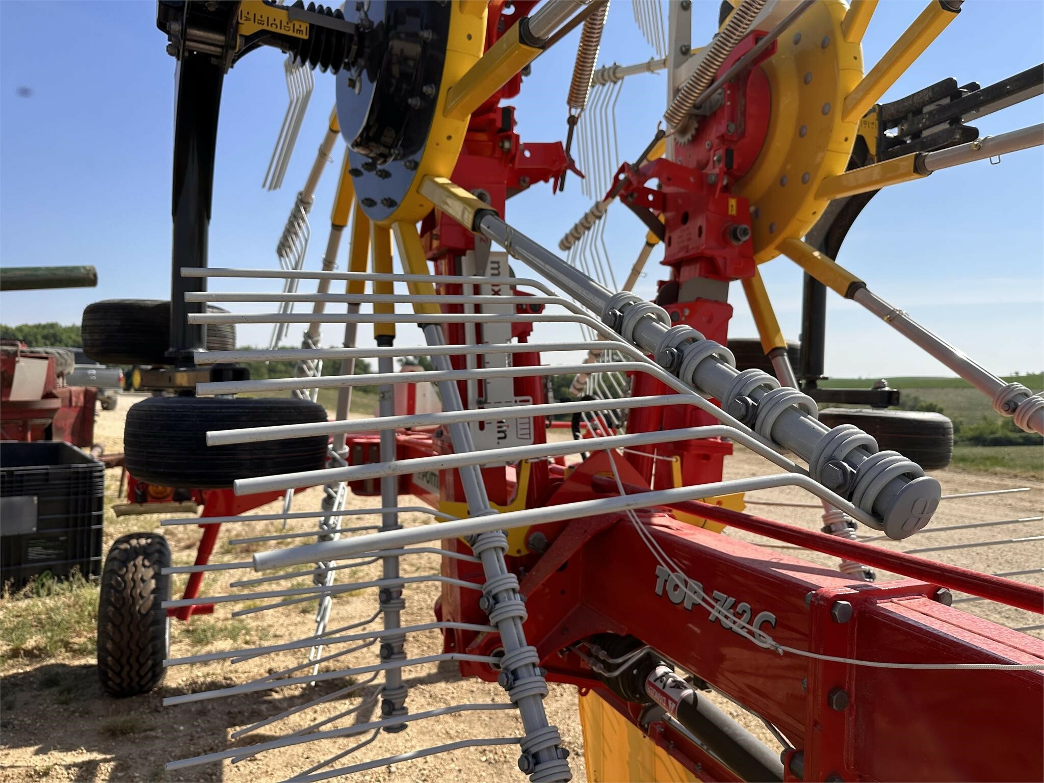  Pottinger TOP 762C Rake