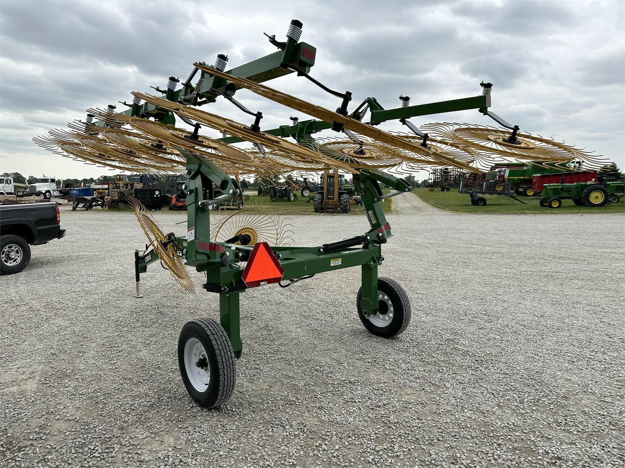 2025 Ogden Metalworks RCR812 Rake