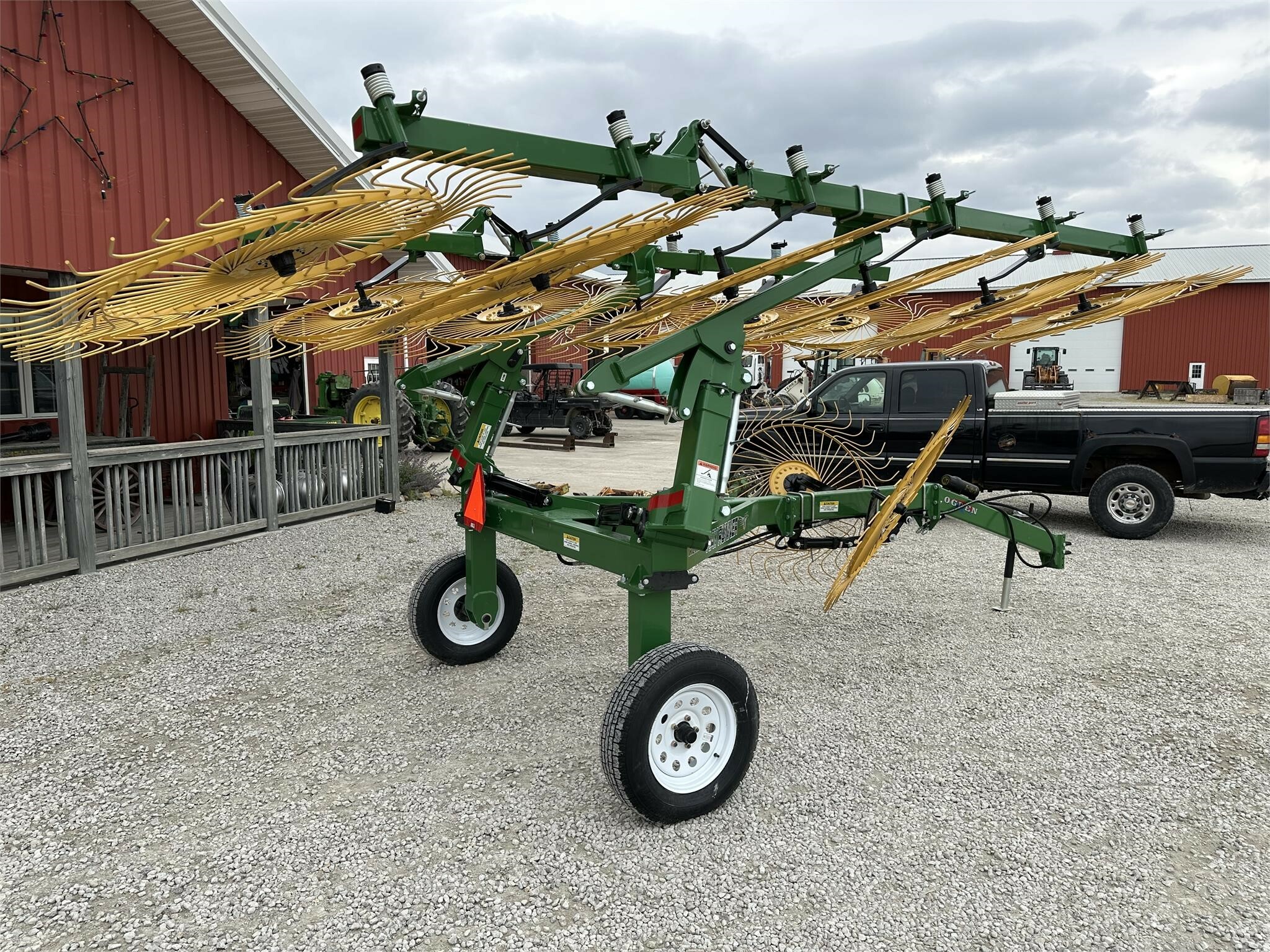 2025 Ogden Metalworks RCR812 Rake