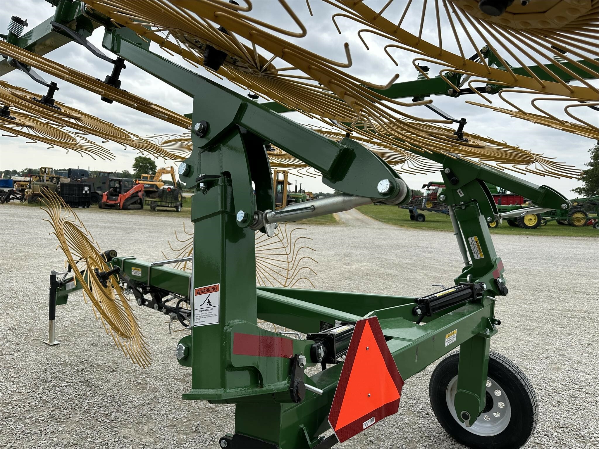 2025 Ogden Metalworks RCR812 Rake