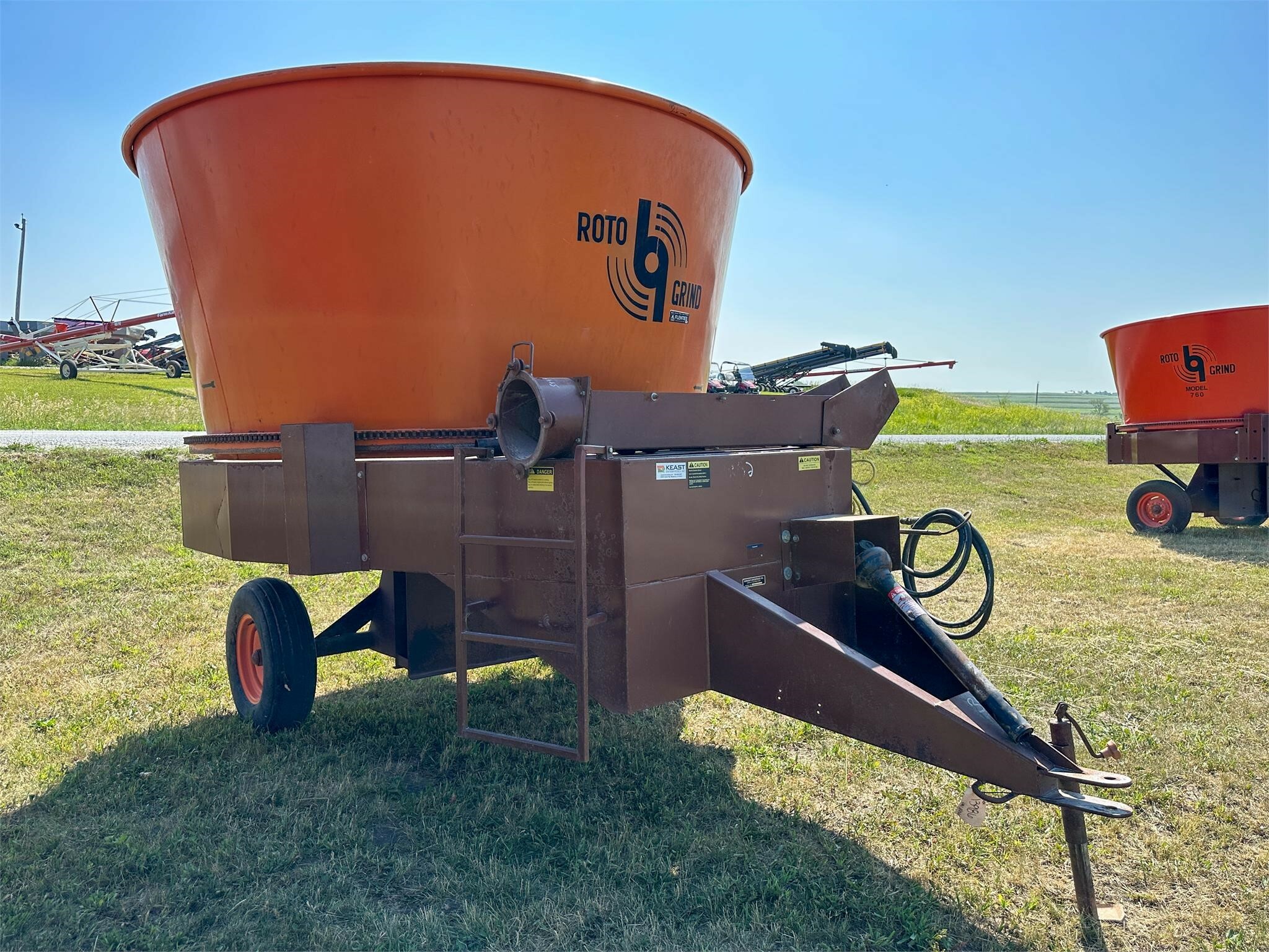 2017 Roto Grind 760 Grinders and Mixer