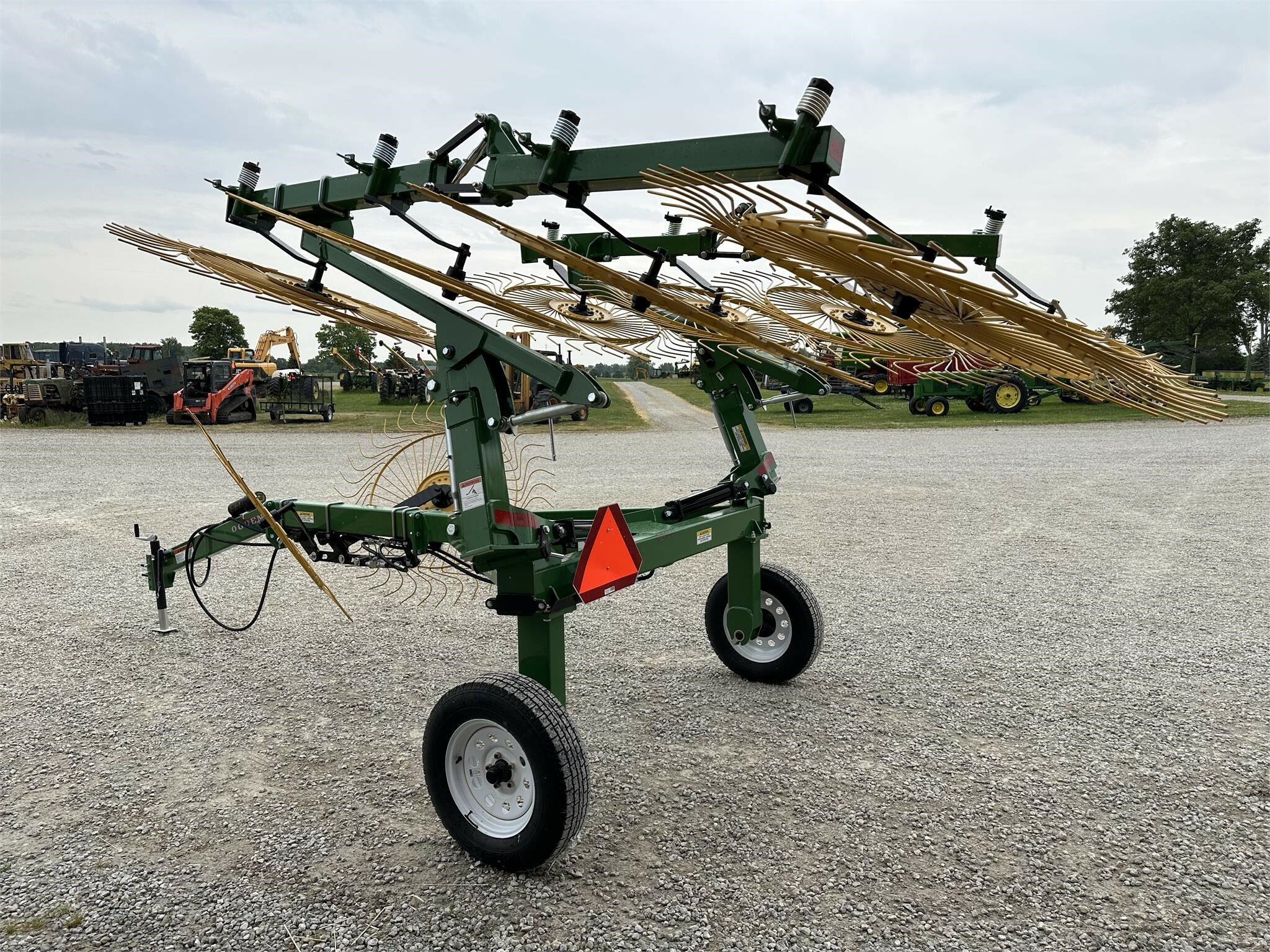 2025 Ogden Metalworks RCR812 Rake