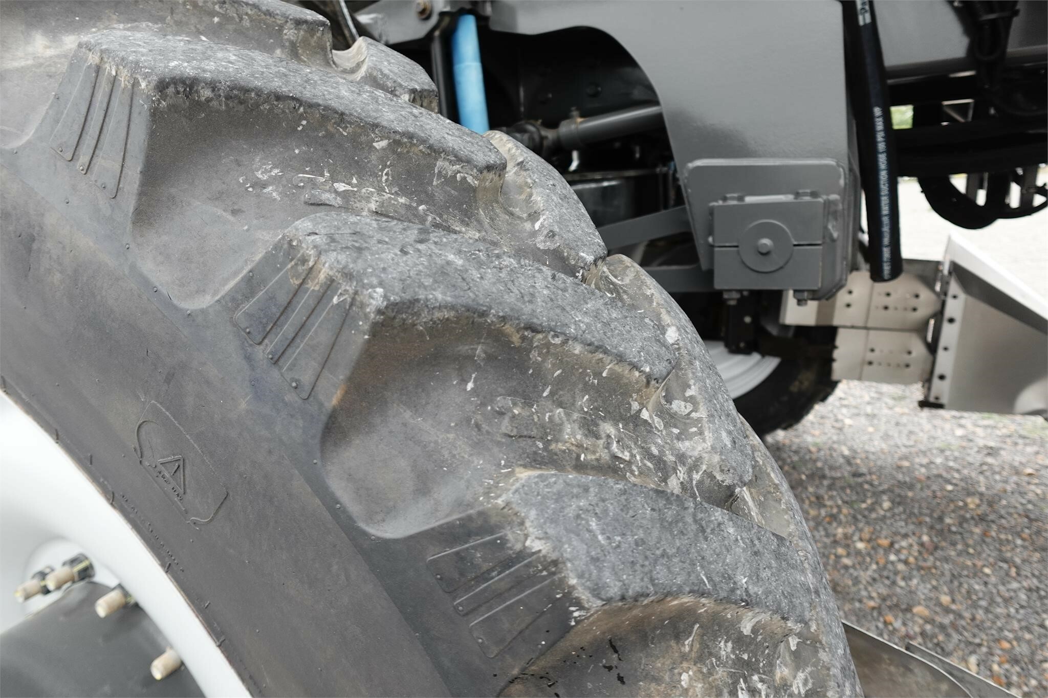 2019 ROGATOR RG1100C Self-Propelled Sprayer
